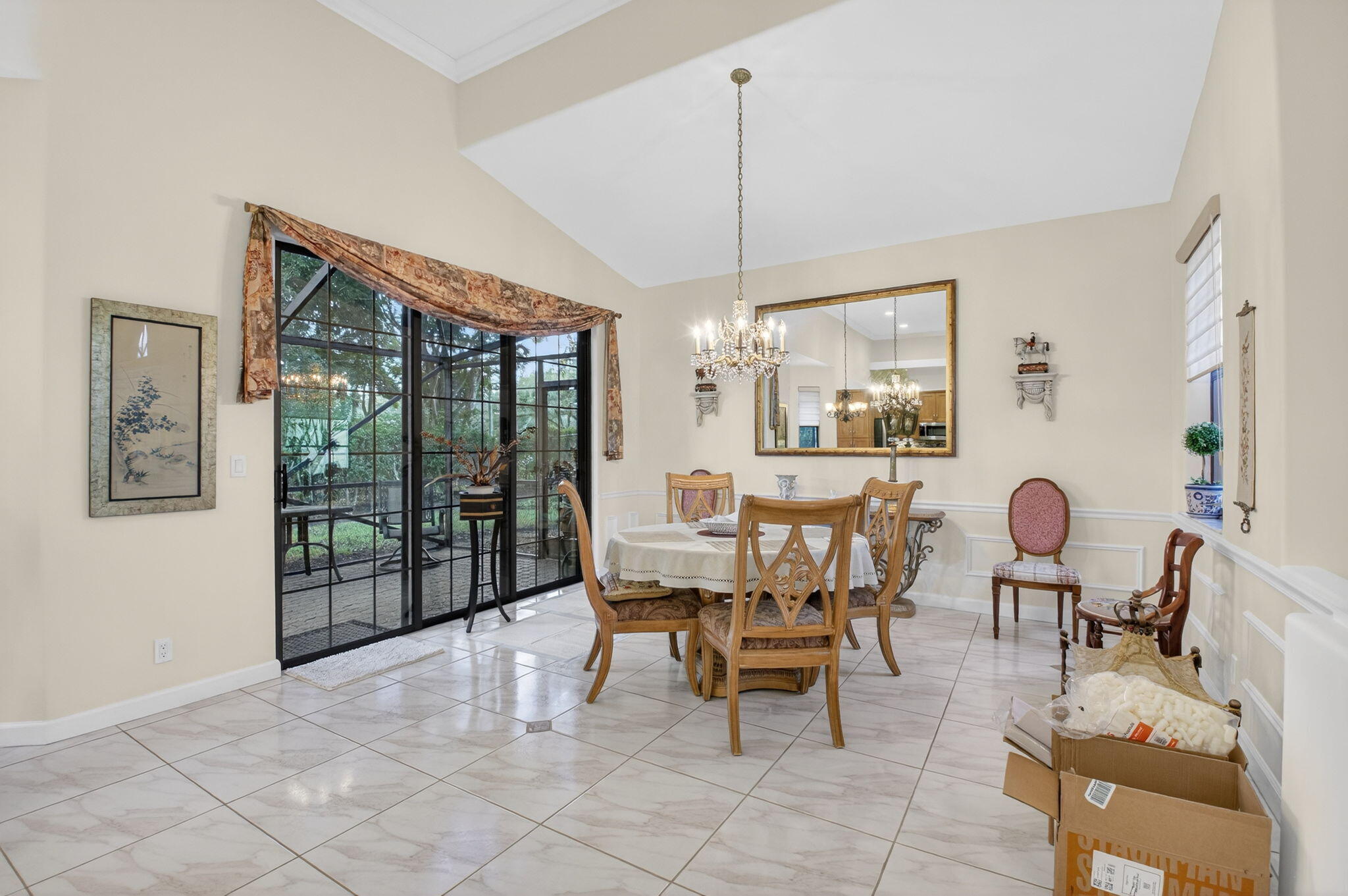 VILLAS OF PINETREE - Residential