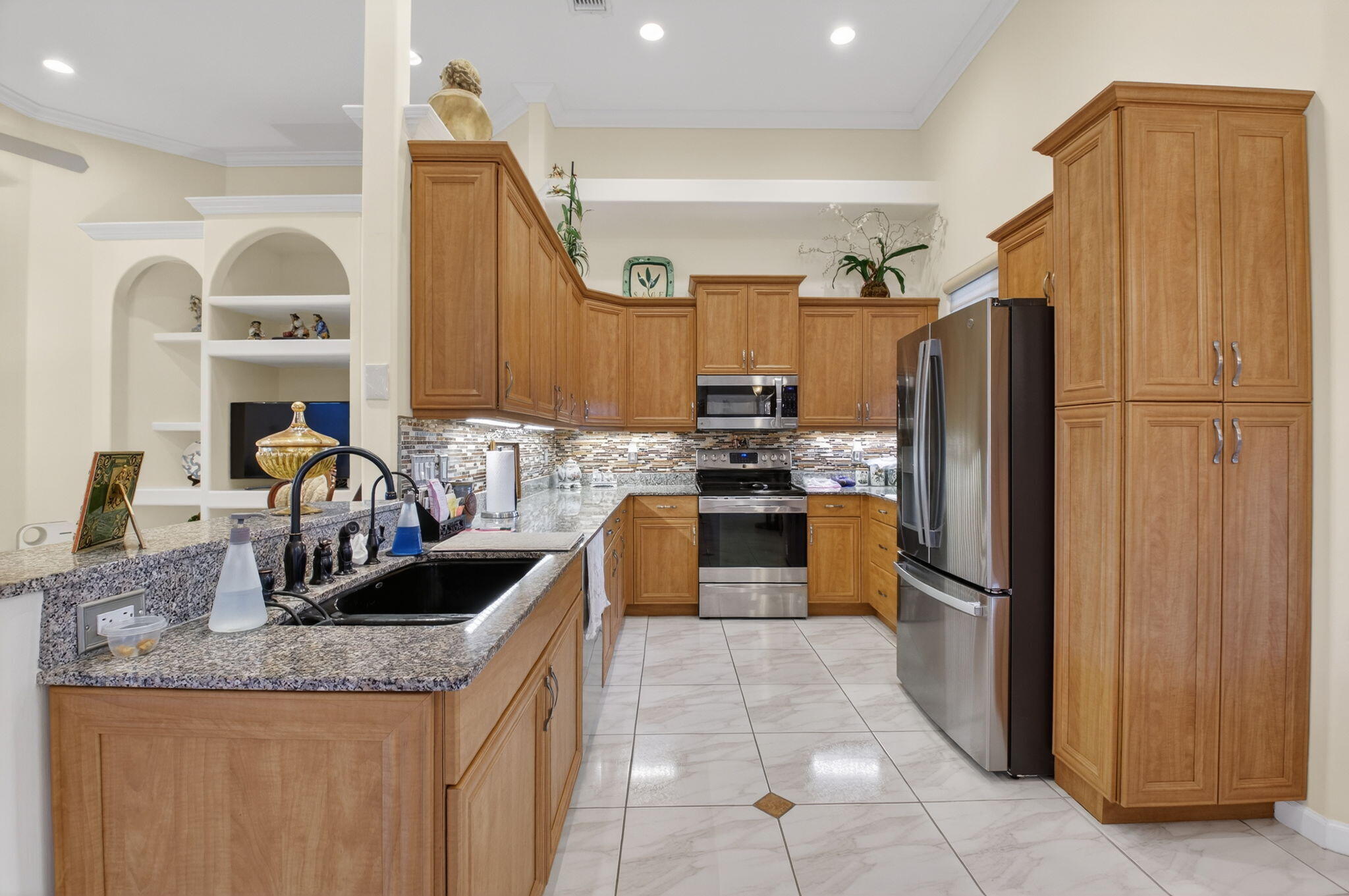 VILLAS OF PINETREE - Residential