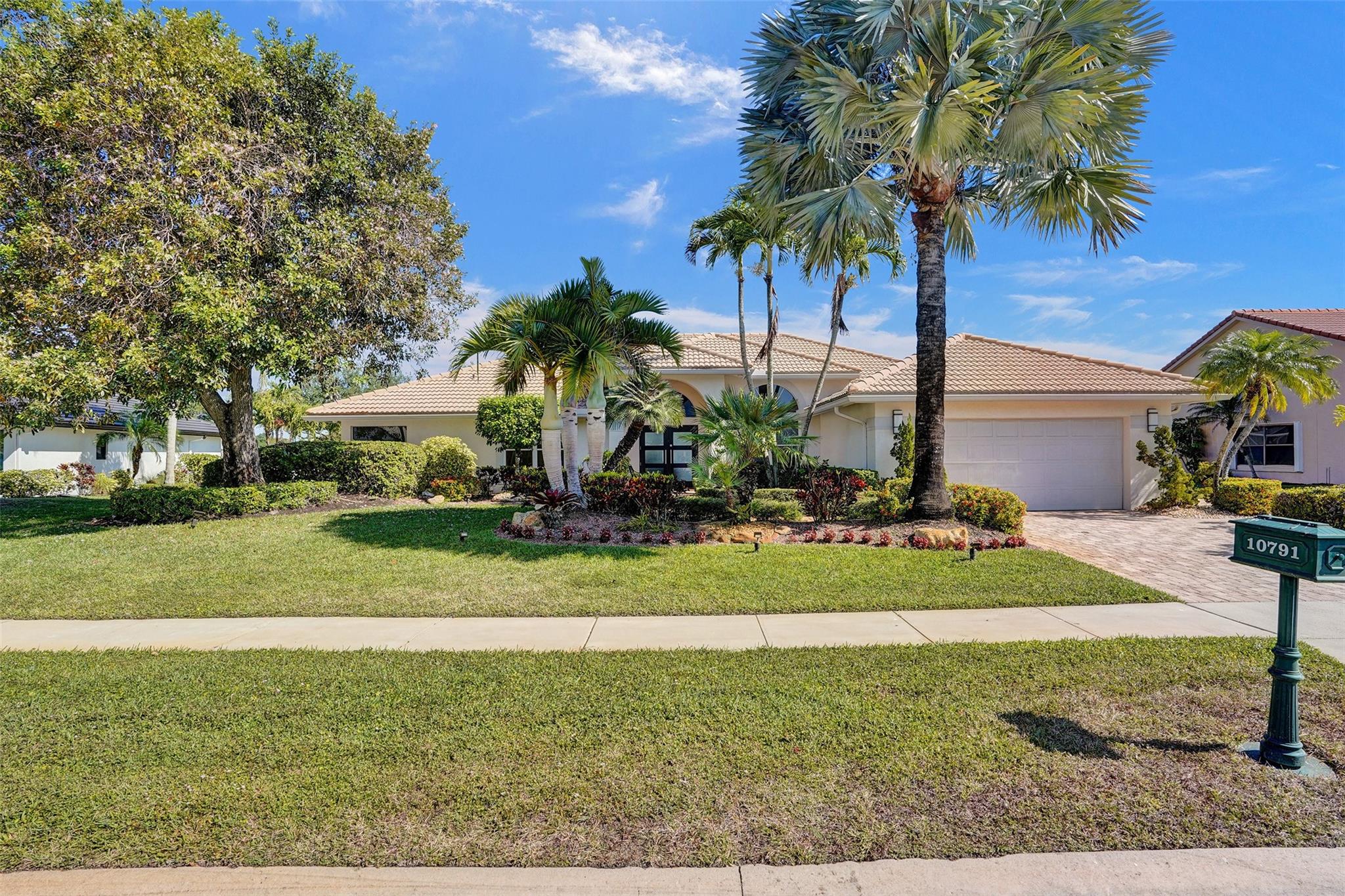 10791 River Glenn Dr