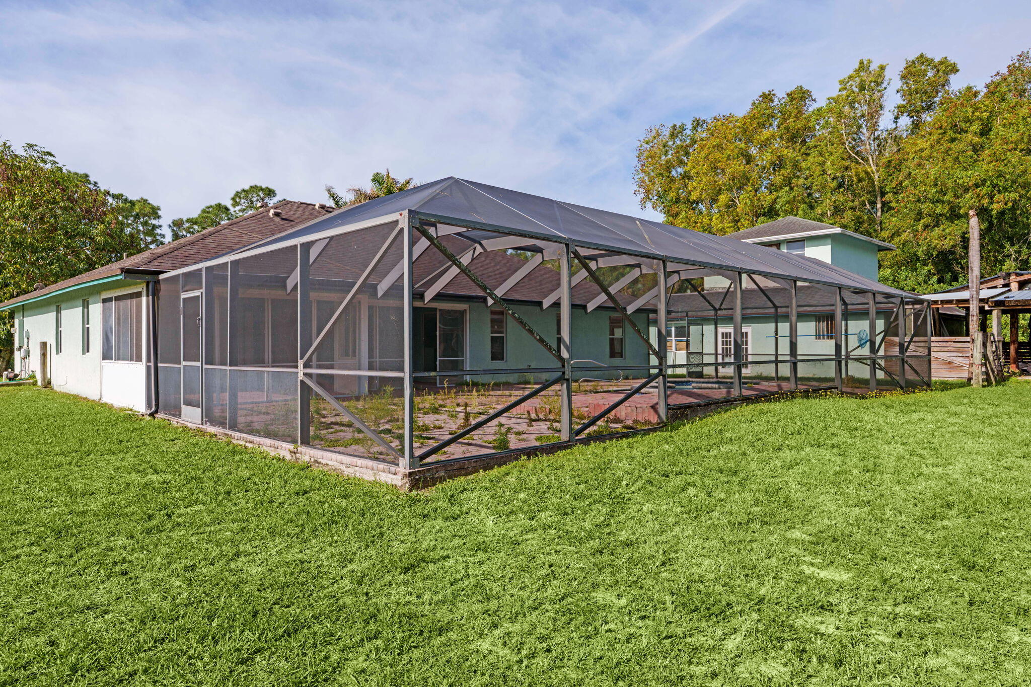 ACREAGE - Residential