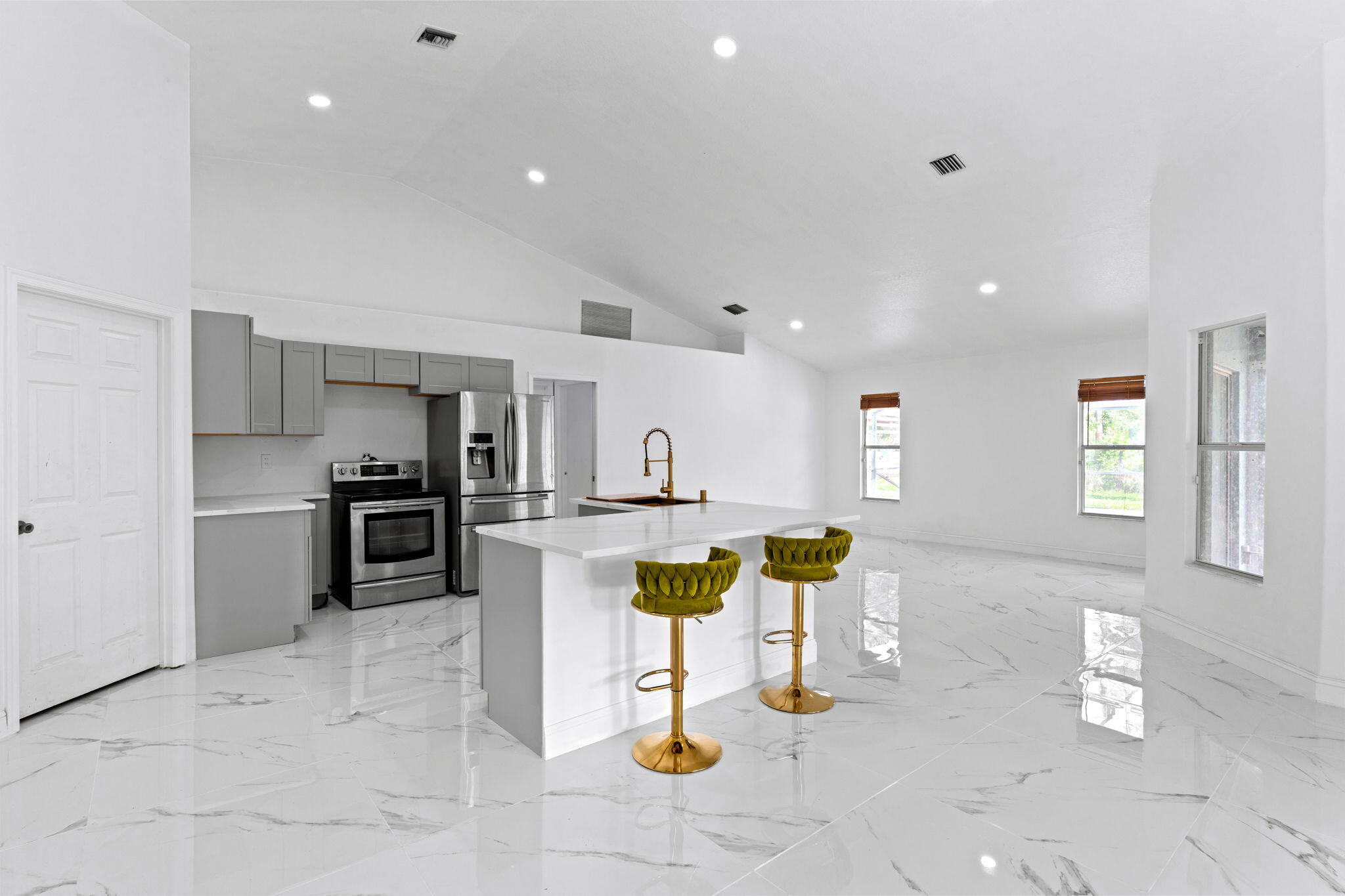 ACREAGE - Residential