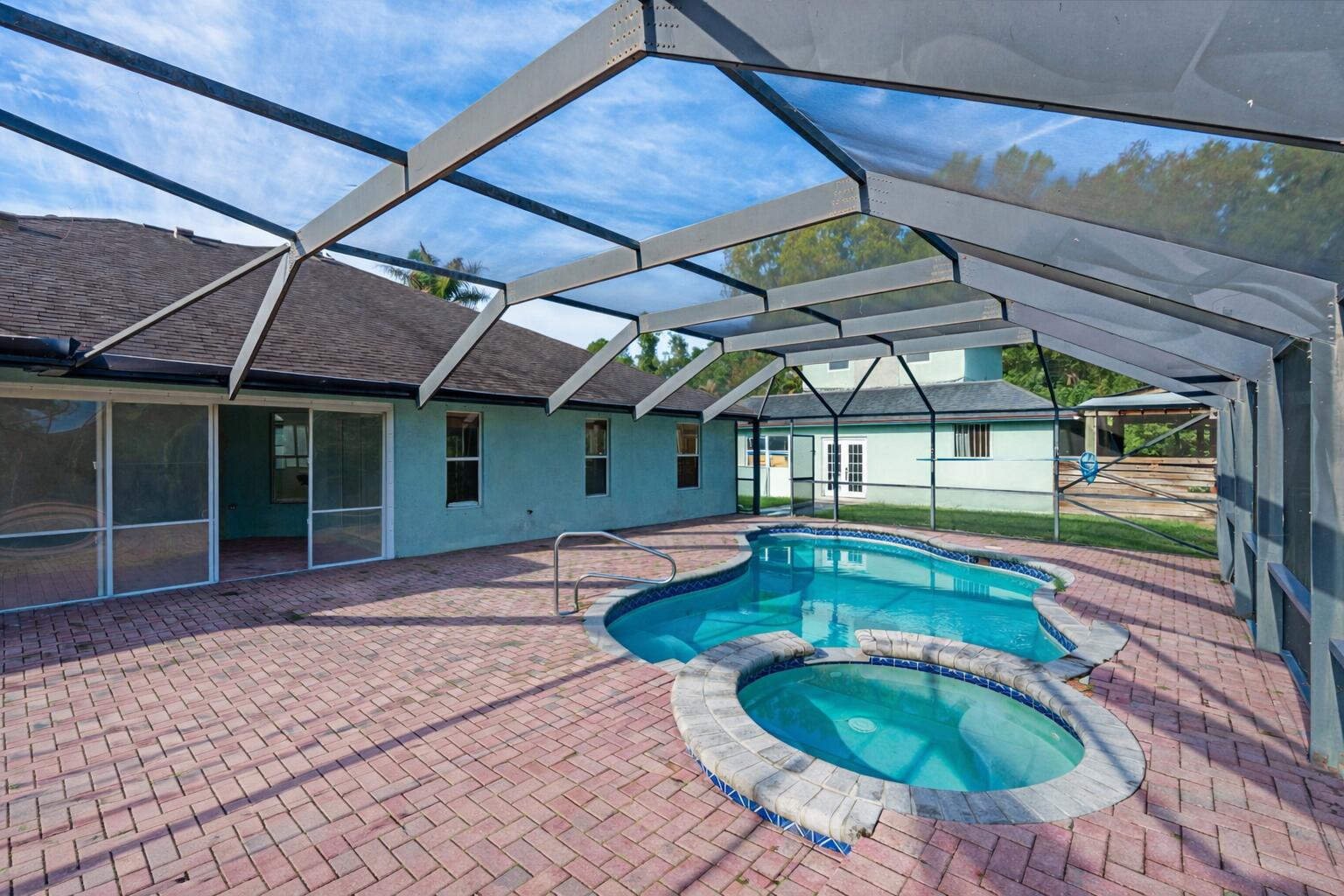 ACREAGE - Residential