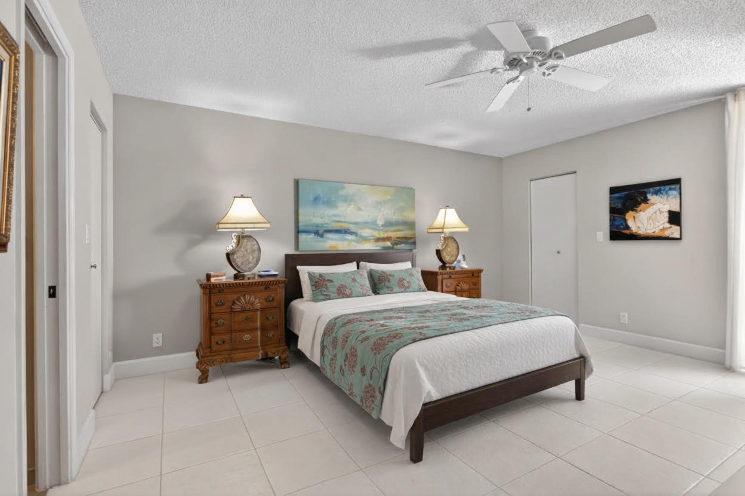 LAKES OF ENVIRON CONDO - Residential