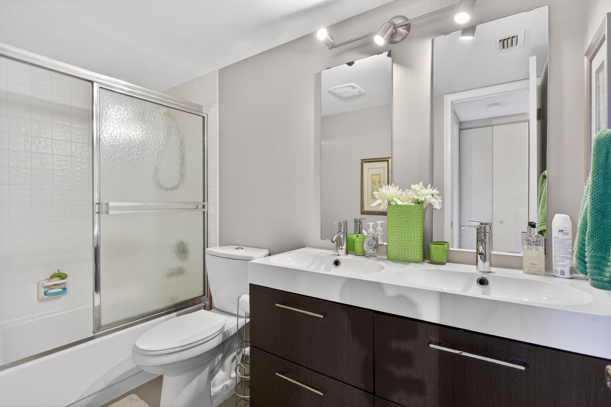 LAKES OF ENVIRON CONDO - Residential