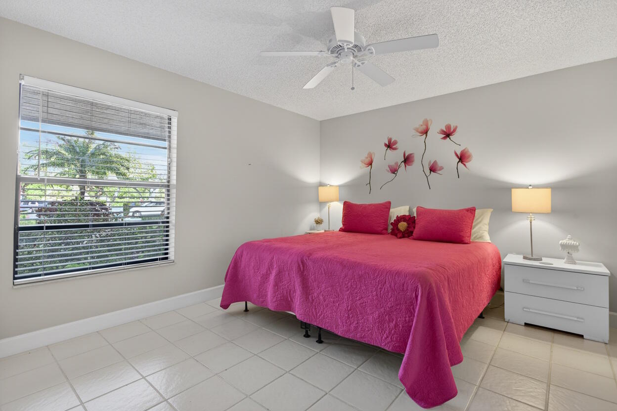 LAKES OF ENVIRON CONDO - Residential