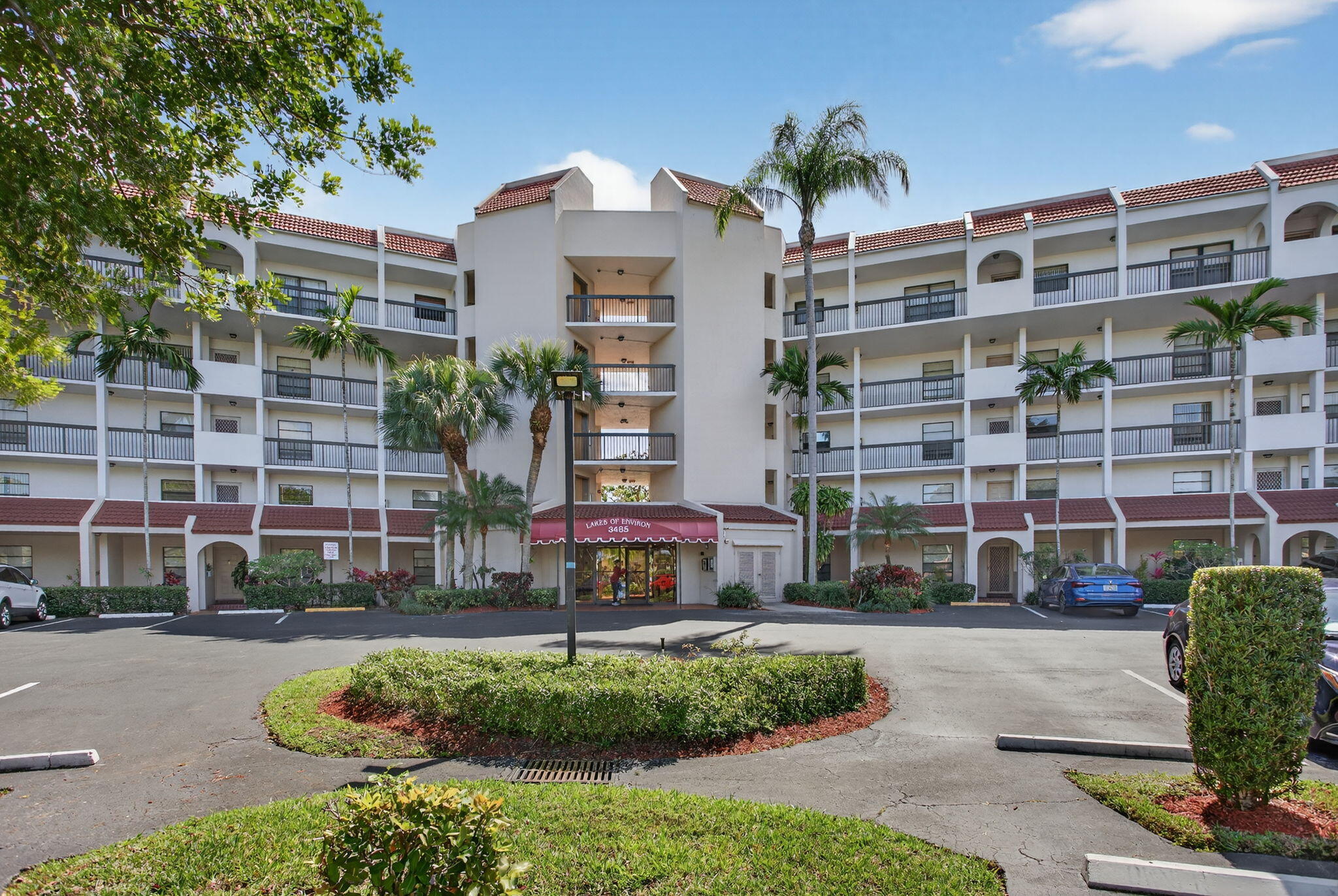 LAKES OF ENVIRON CONDO - Residential