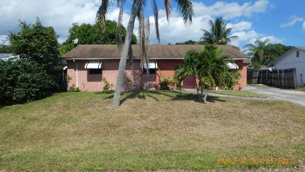 Photo of 4421 Applecrest Drive, Palm Beach Gardens, FL 33410 (MLS # R10756465)