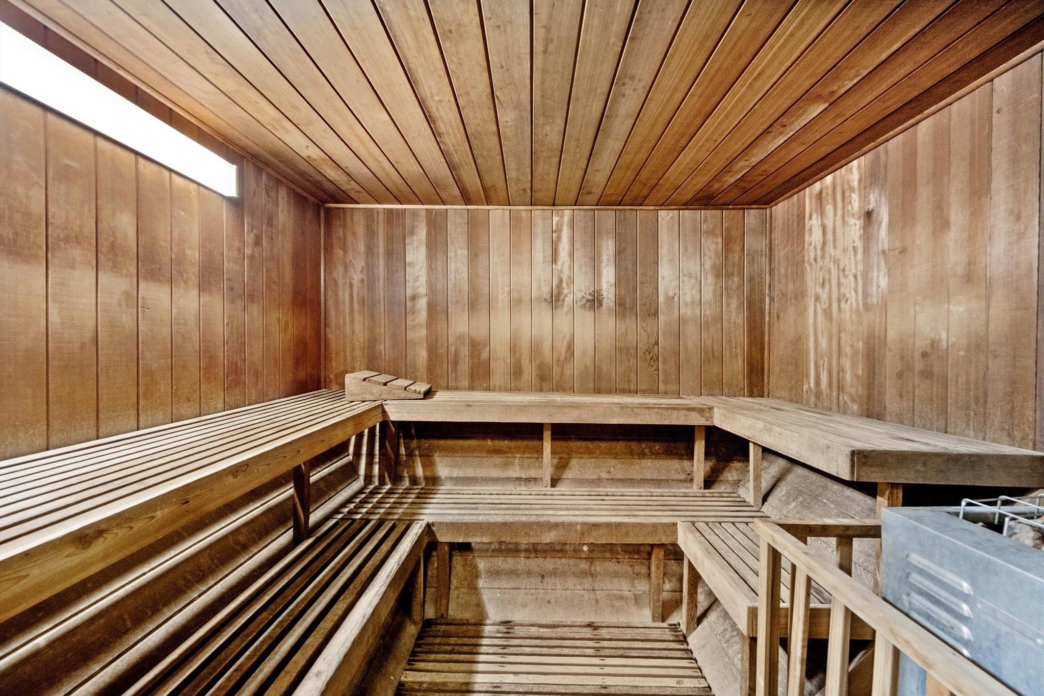 LA BONNE VIE COND DECL IN - Residential