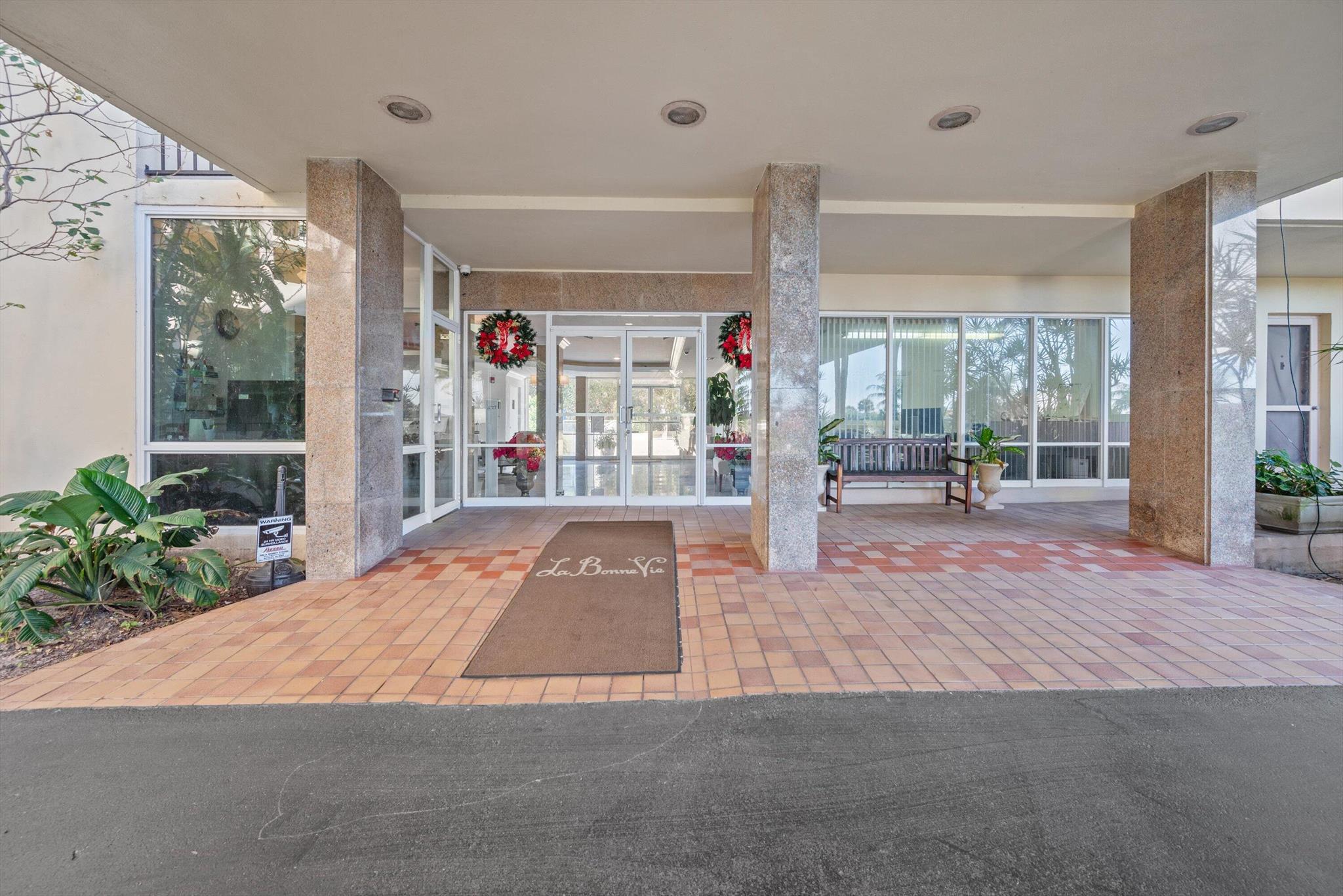 LA BONNE VIE COND DECL IN - Residential