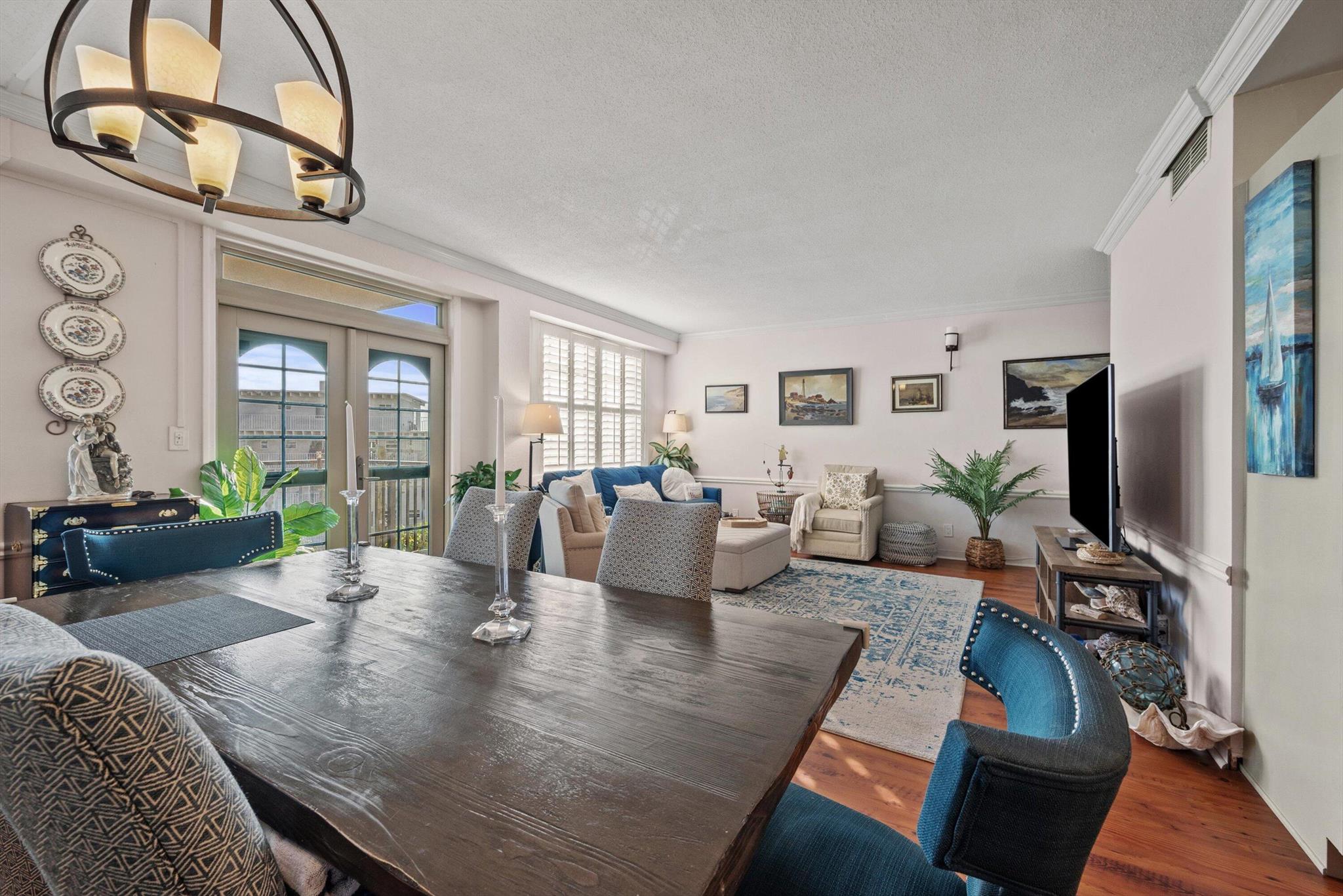 LA BONNE VIE COND DECL IN - Residential