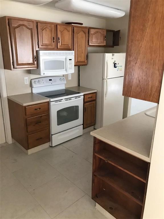 Lauderdale West 3 Sec 83- - Residential