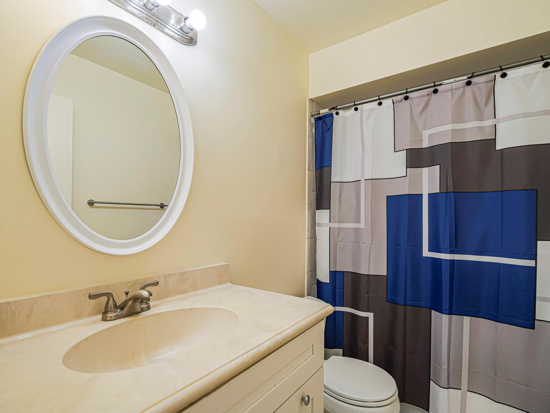 VERO BEACH HIGHLANDS UNIT - Residential Lease