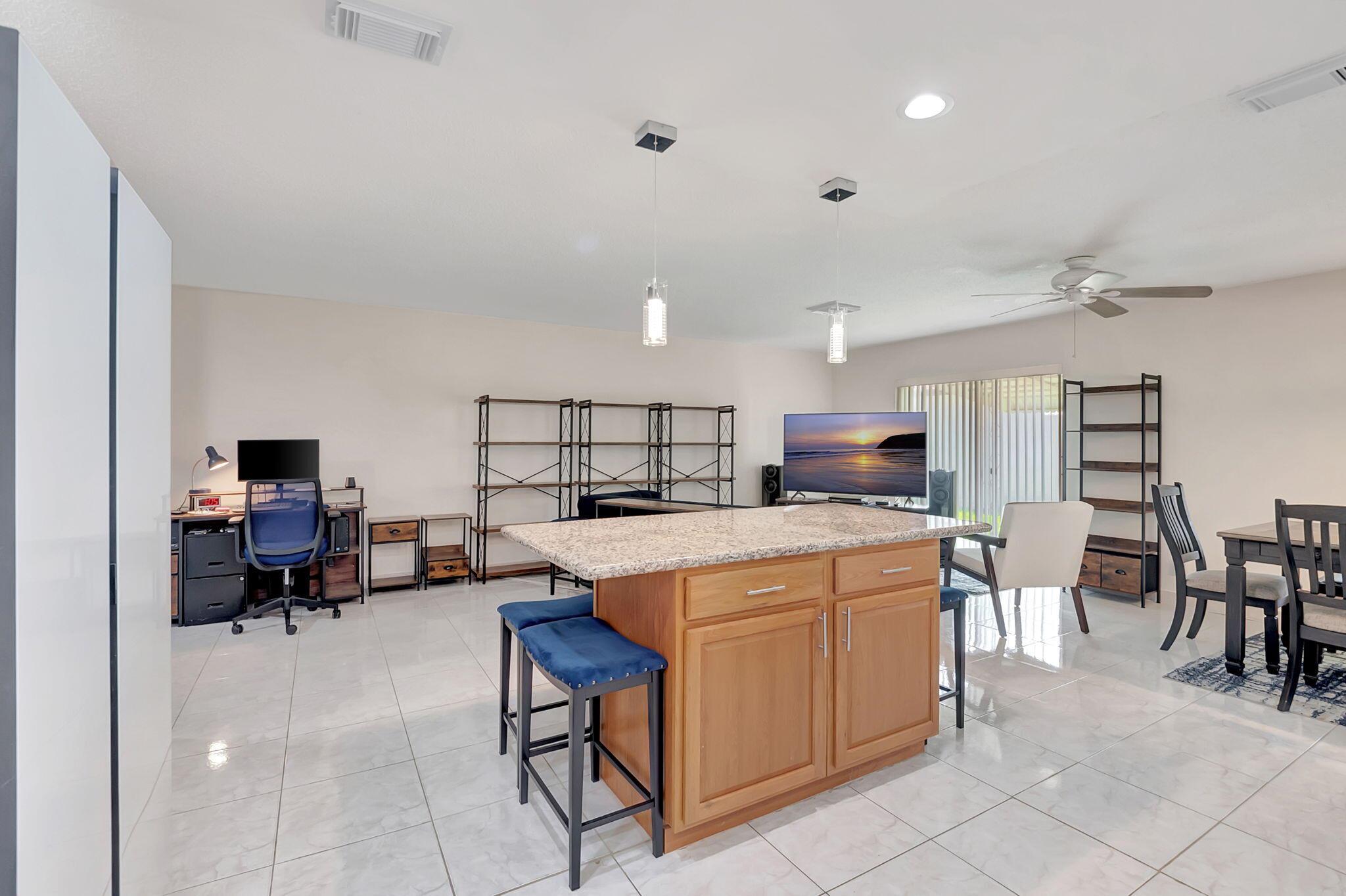 DELRAY VILLAS 4 - Residential Lease