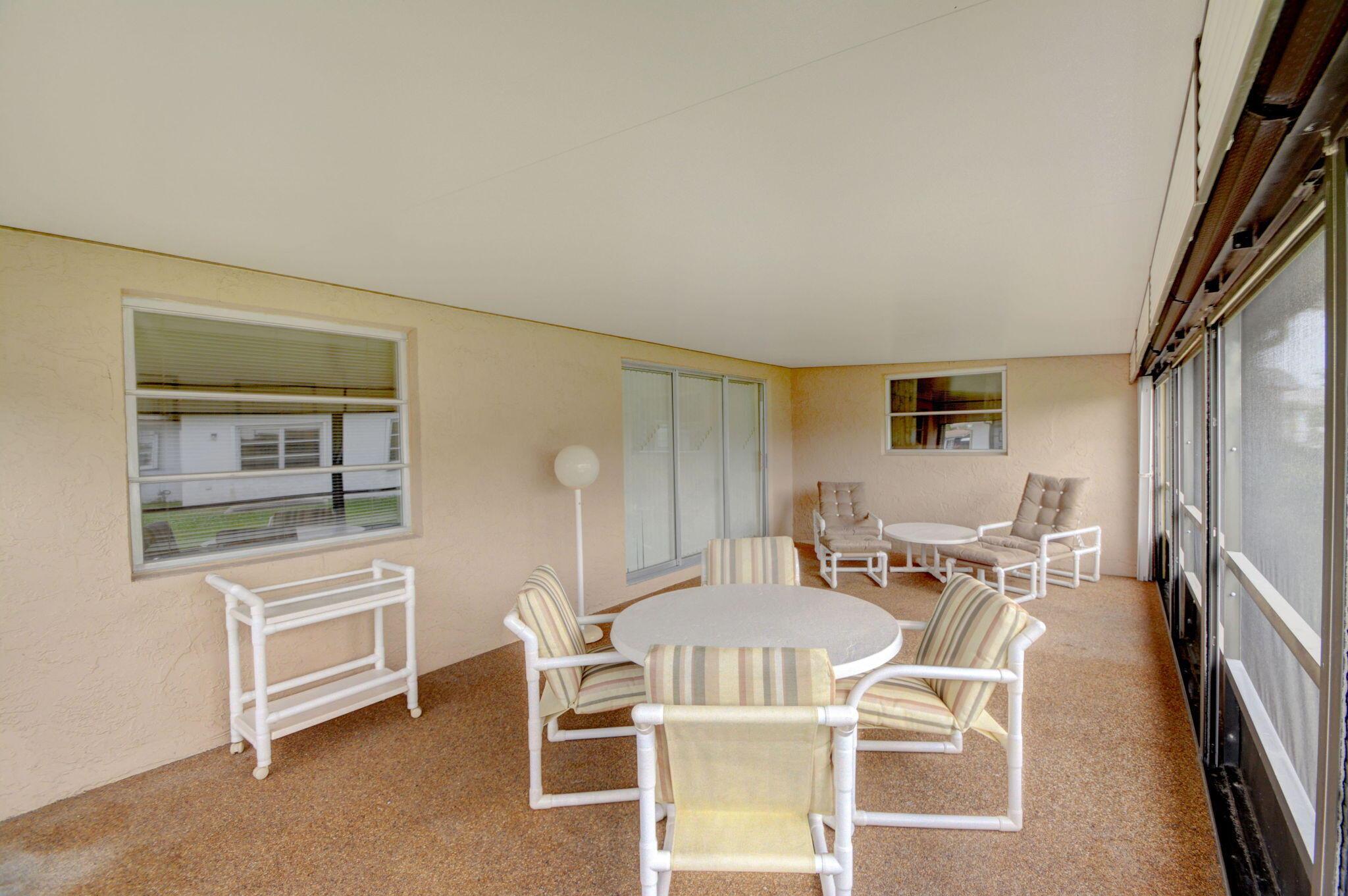 DELRAY VILLAS 4 - Residential Lease