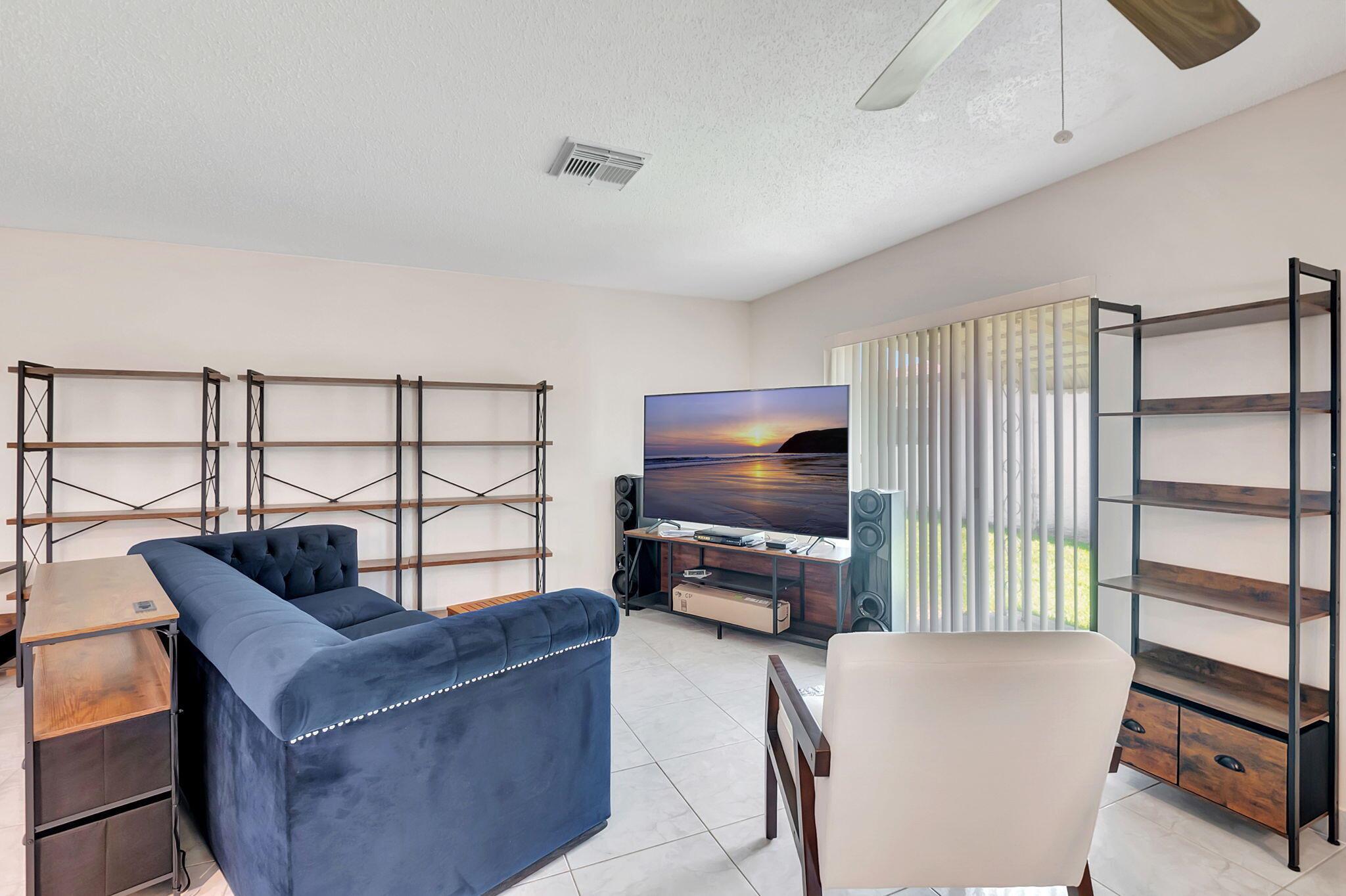 DELRAY VILLAS 4 - Residential Lease