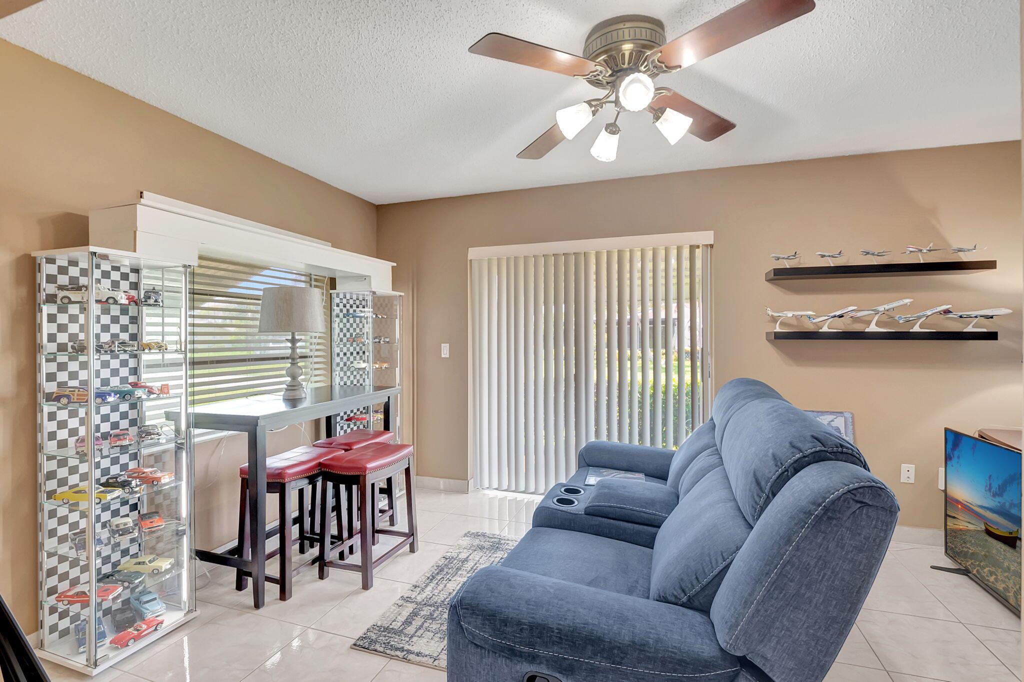 DELRAY VILLAS 4 - Residential Lease