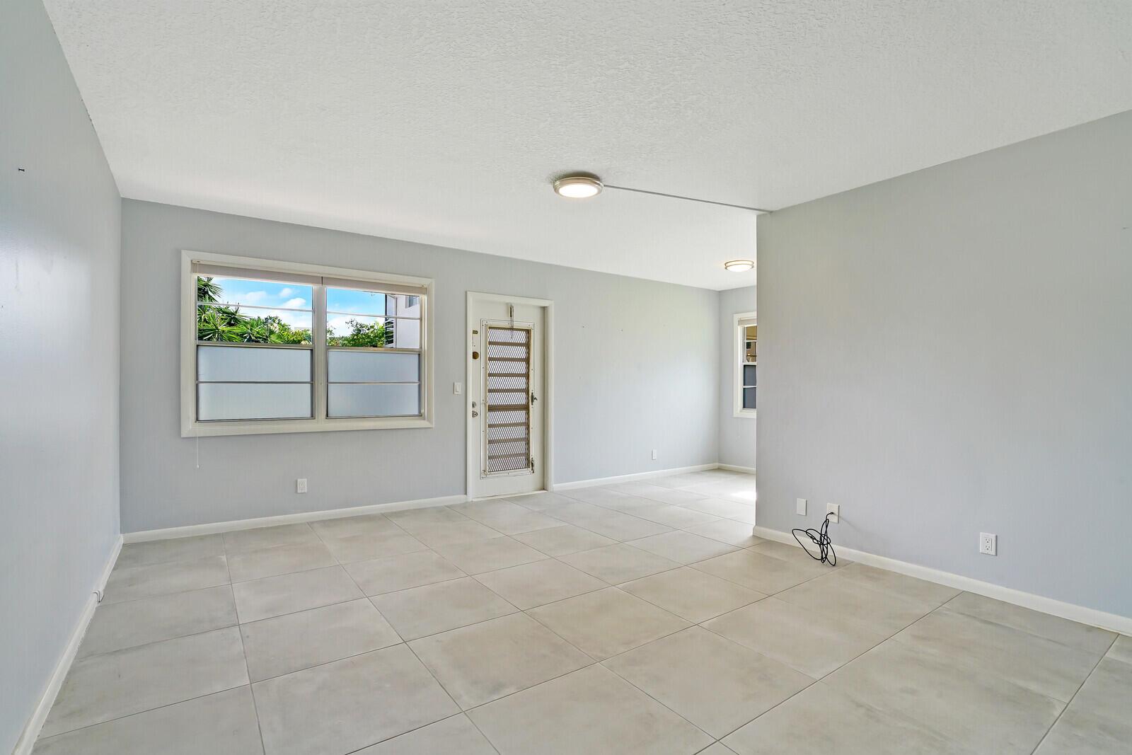 316 Farnham P