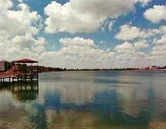 Lake Emerald - Residential