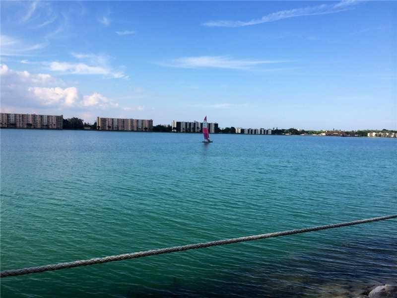 Lake Emerald - Residential