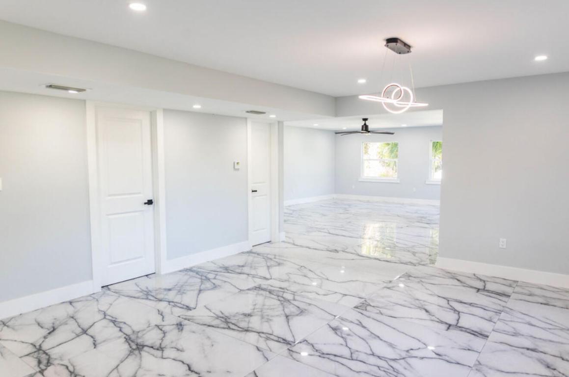 METES AND BOUNDS - Residential