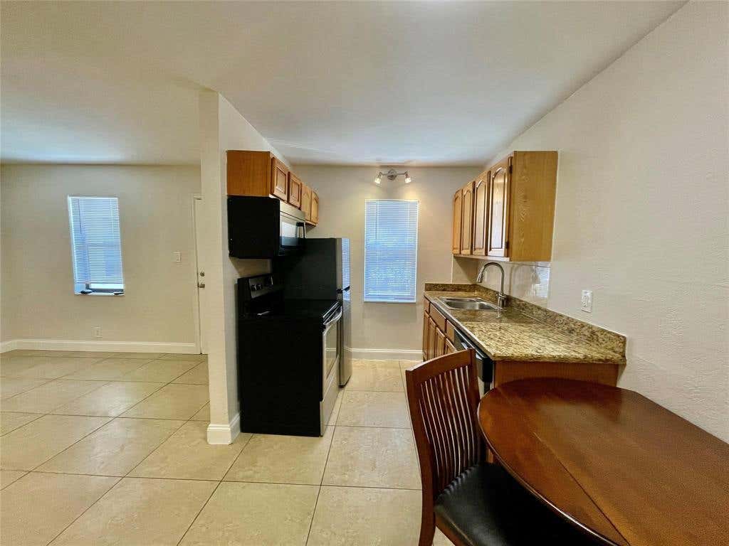 Photo of 601 NE 29th Drive #4, Wilton Manors, FL 33334 (MLS # B26060594)