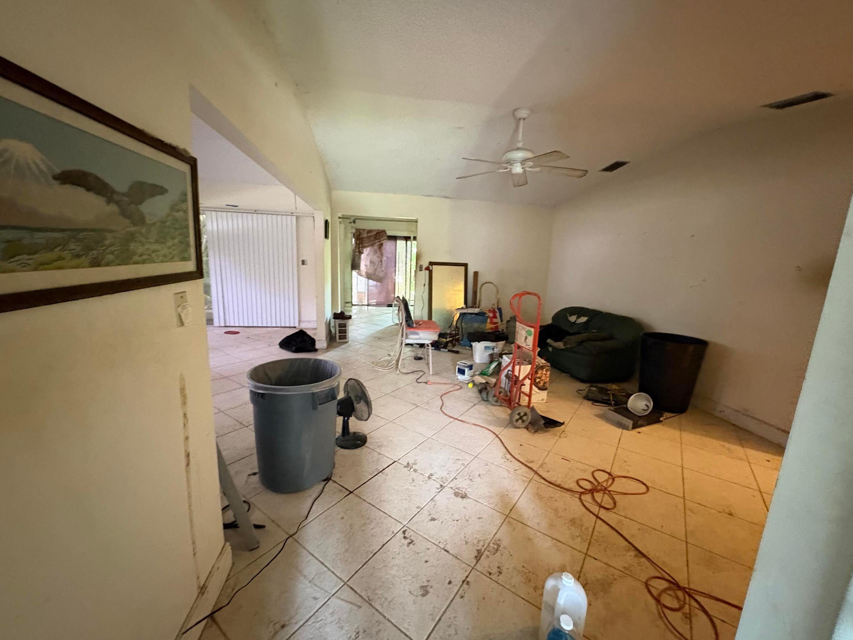 LAKEWOOD ON THE GREEN SEC 2 - Residential