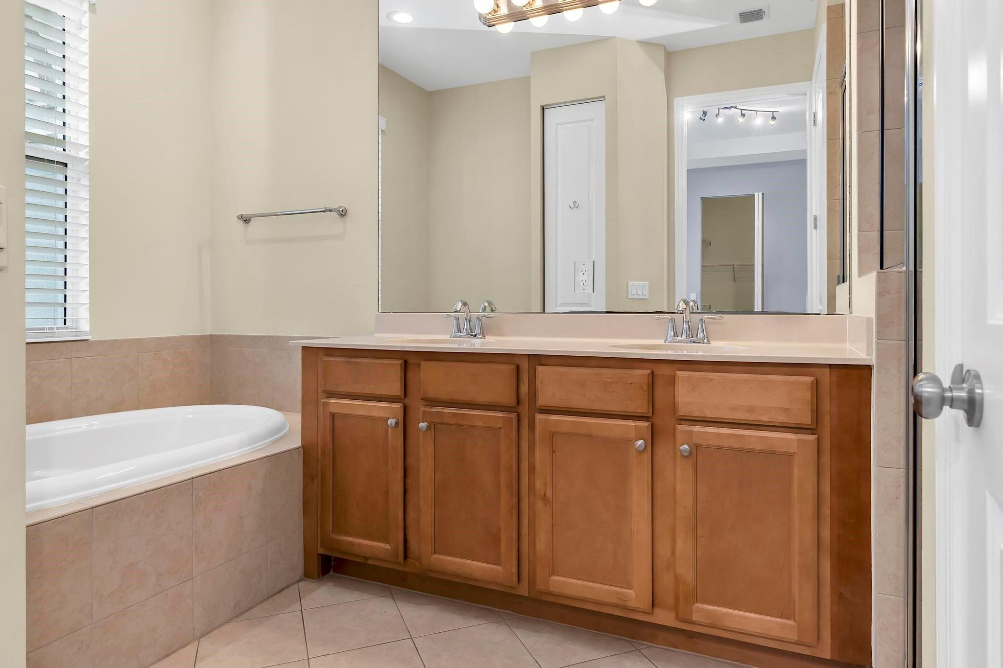 Artesia - Residential