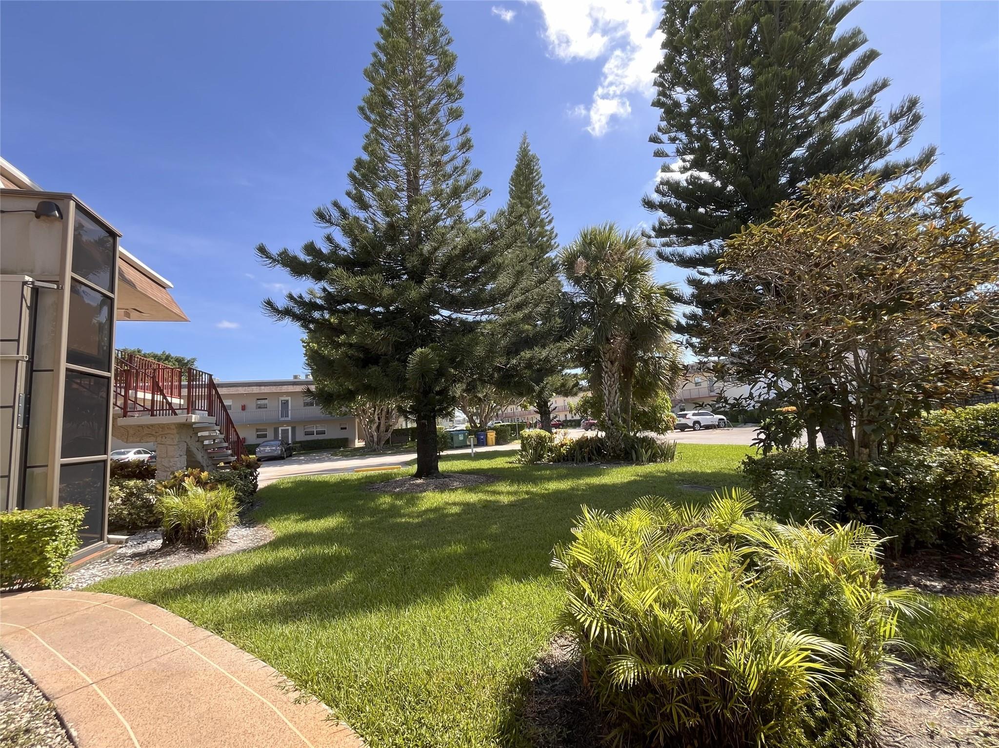 Oxford Condominium - Residential