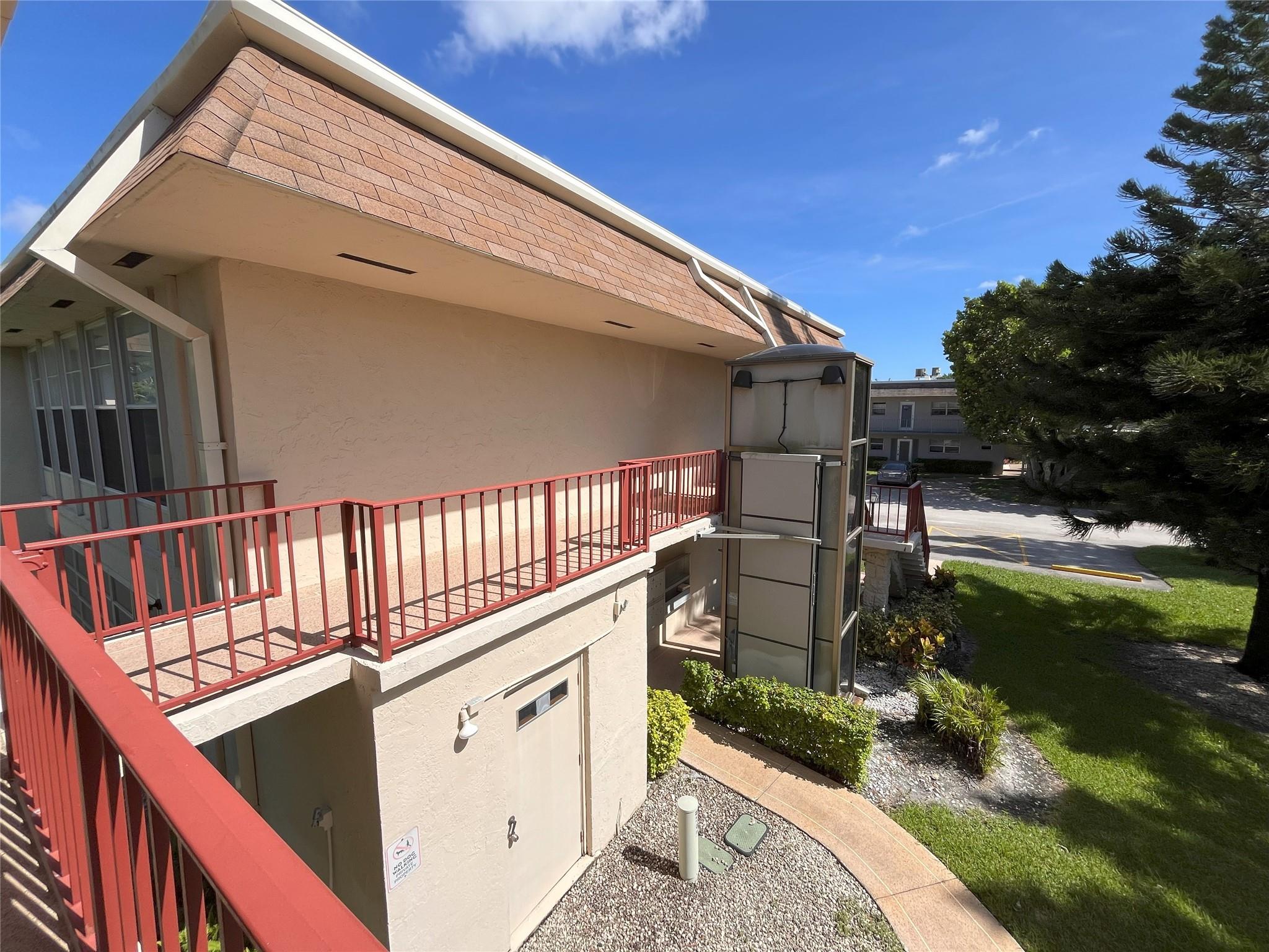 Oxford Condominium - Residential