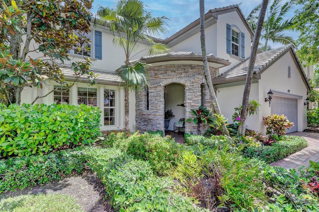 Photo of 1422 Barlow Court Ct, Palm Beach Gardens, FL 33410 (MLS # R10799619)