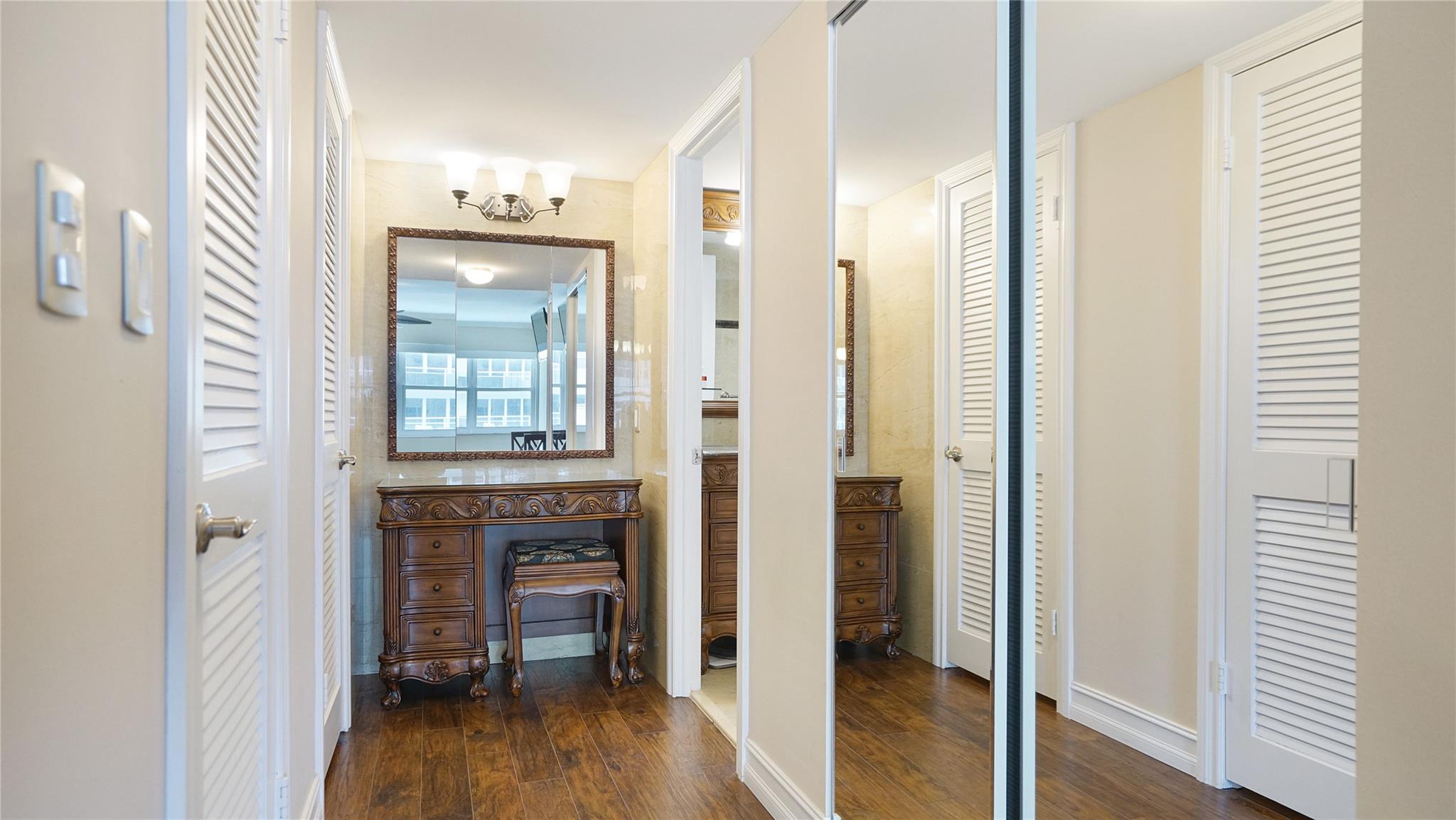 Southpoint Condominium - Residential