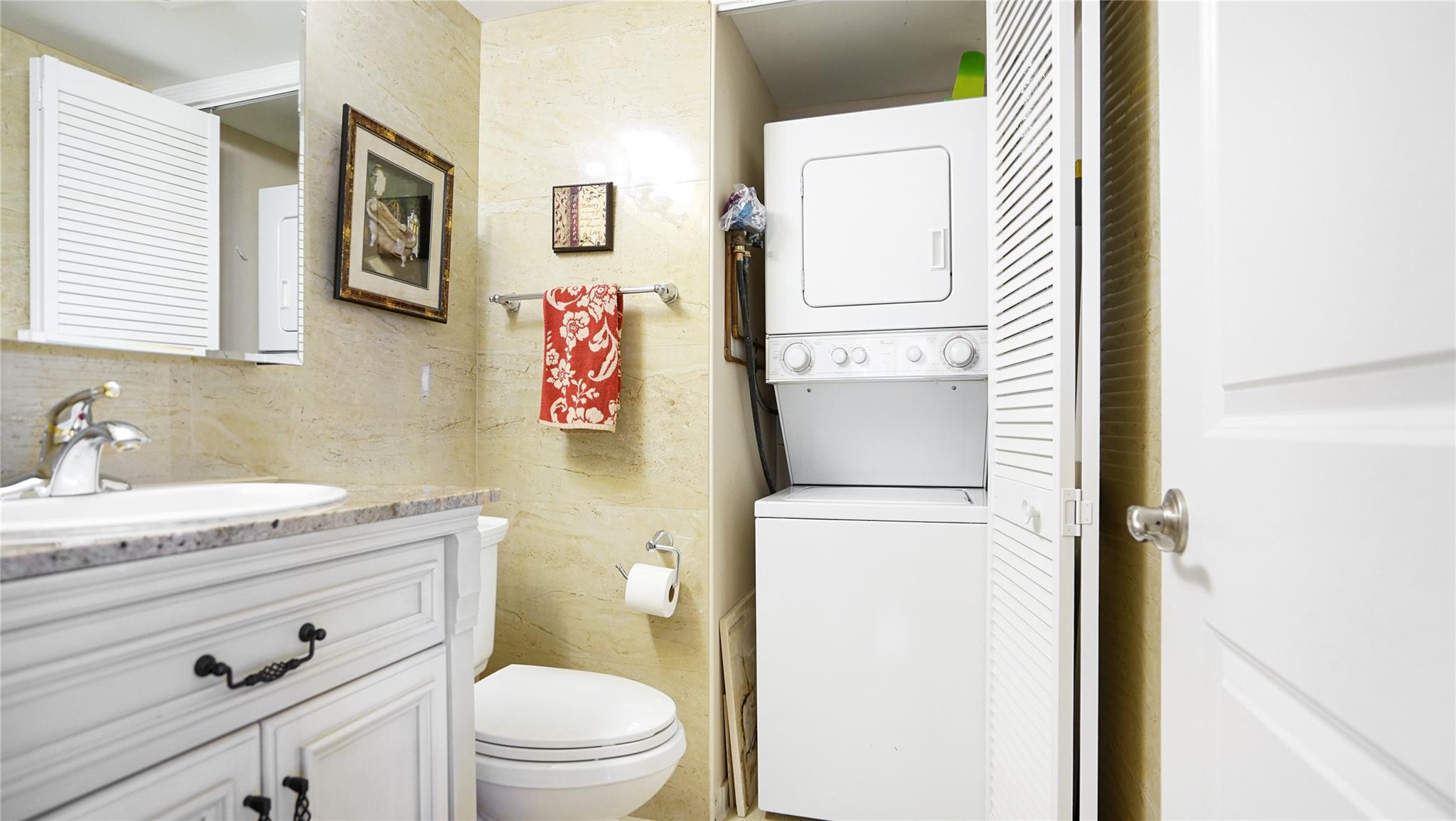 Southpoint Condominium - Residential