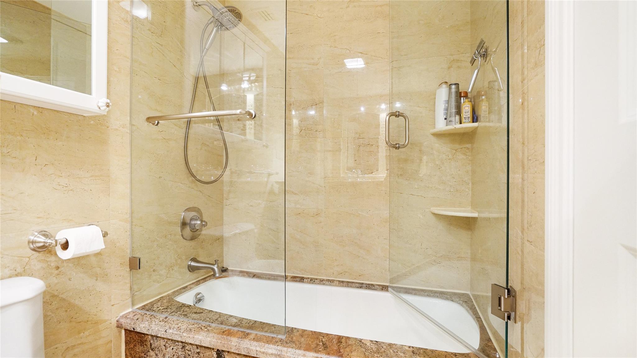 Southpoint Condominium - Residential