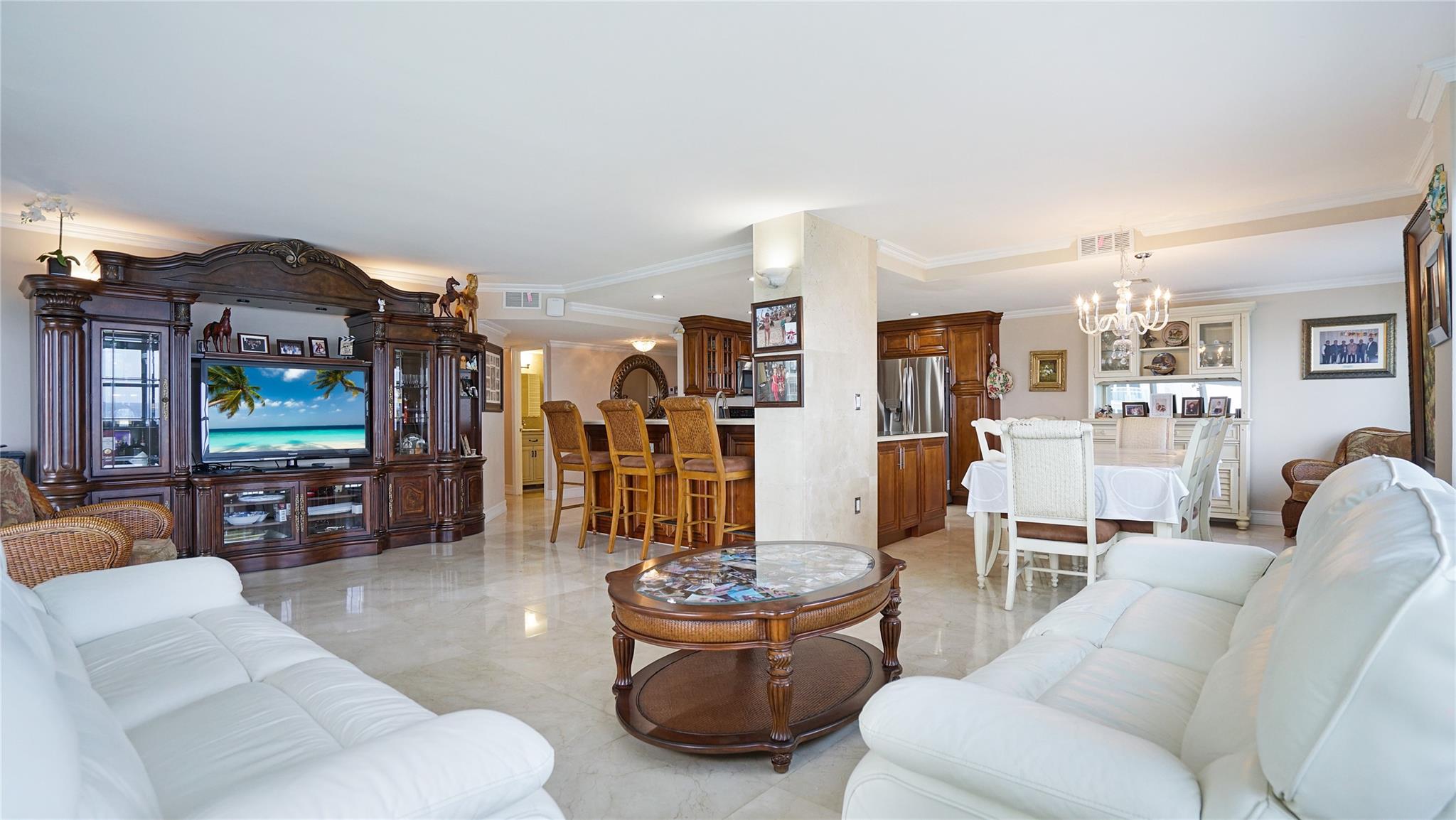 Southpoint Condominium - Residential