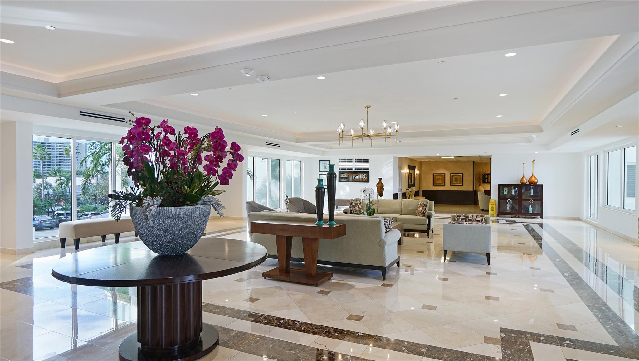 Southpoint Condominium - Residential