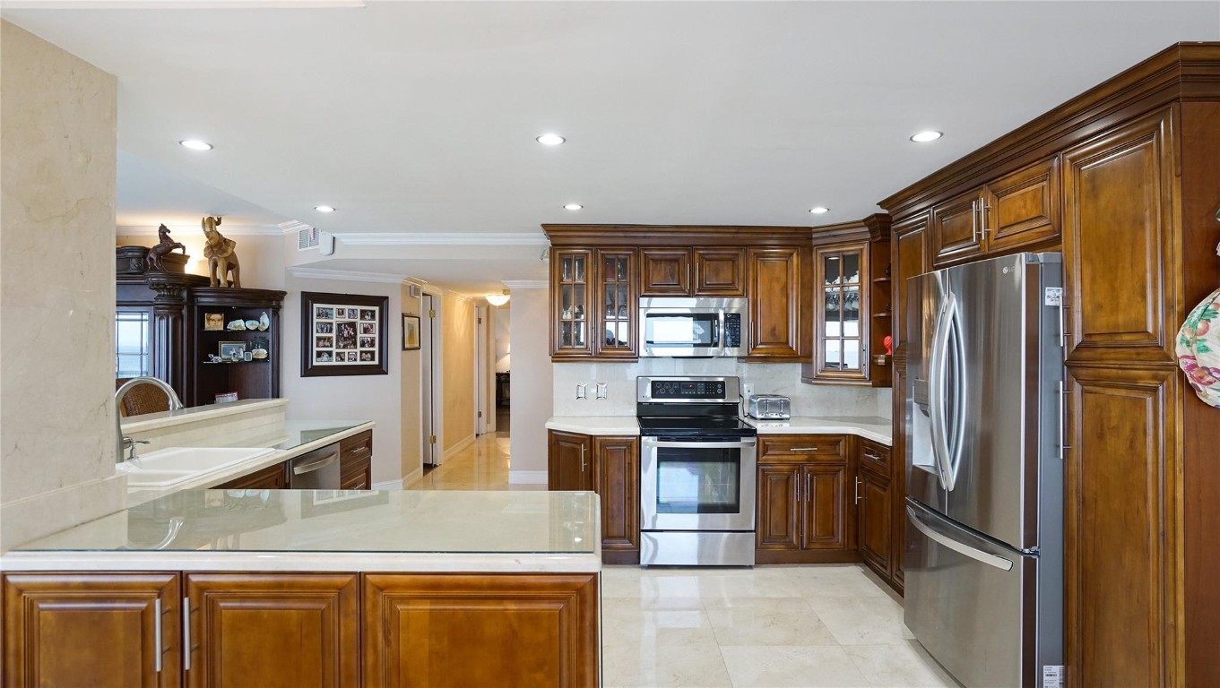 3410 Galt Ocean 802 N