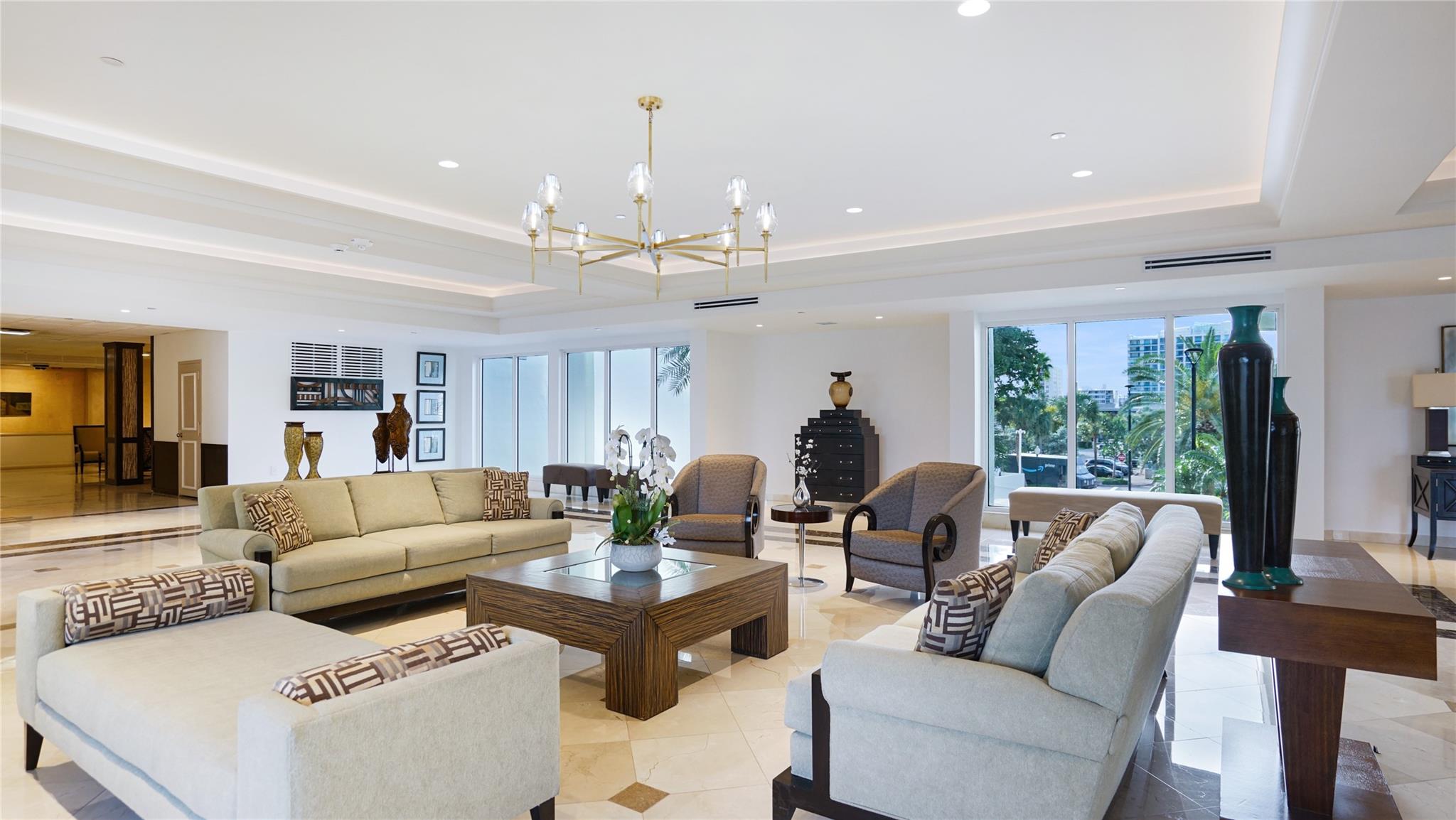 Southpoint Condominium - Residential