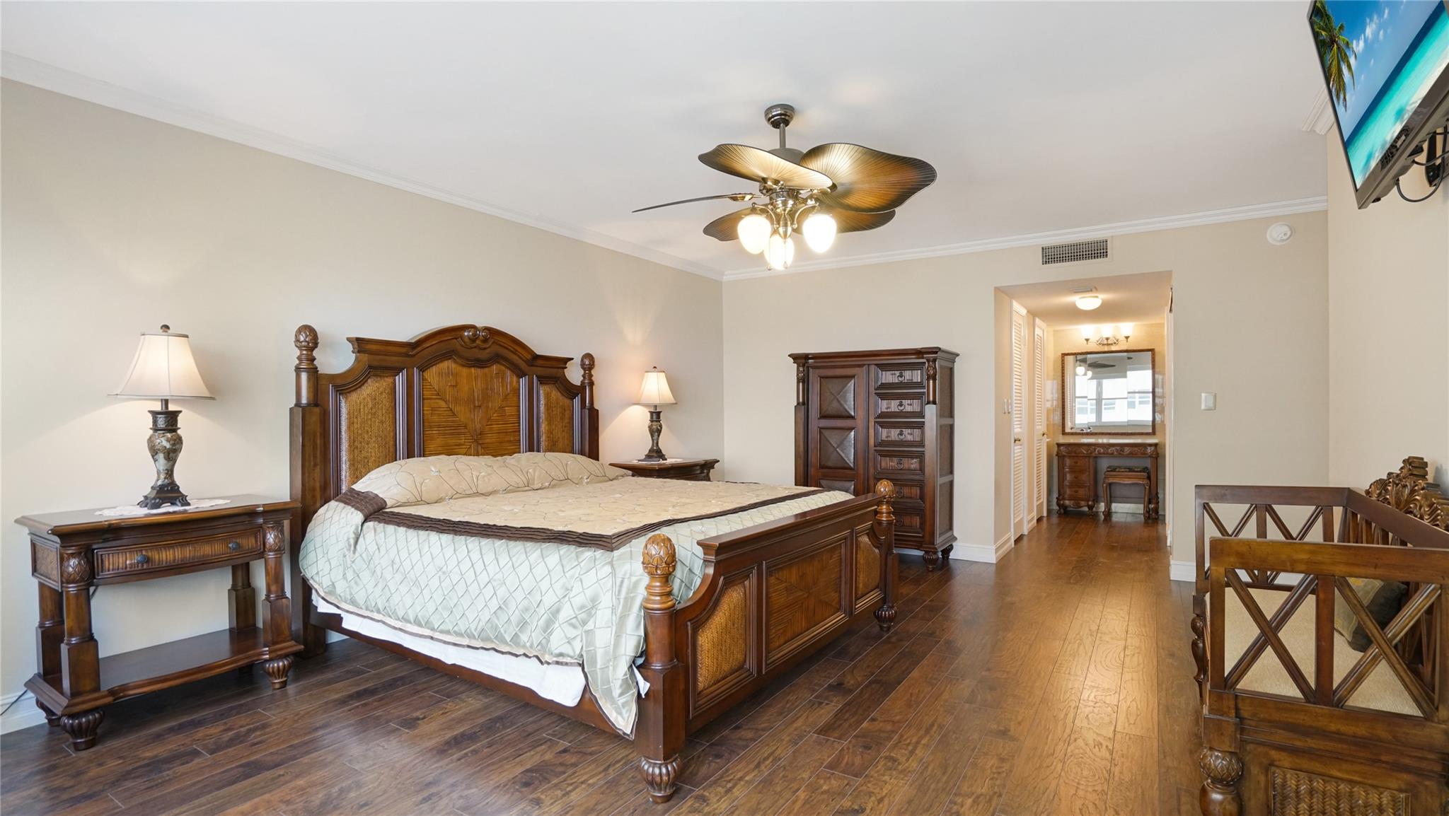 Southpoint Condominium - Residential