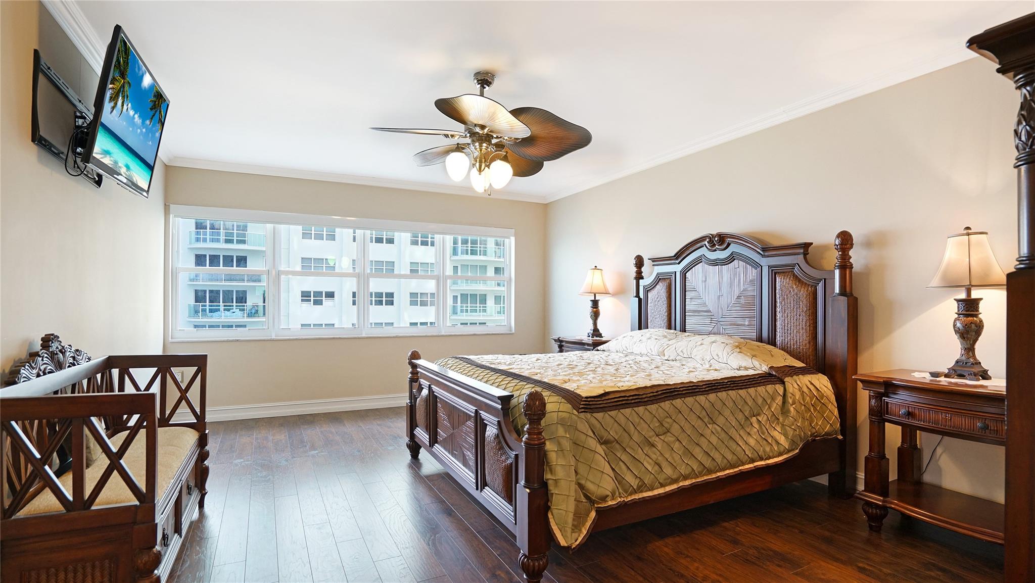 Southpoint Condominium - Residential