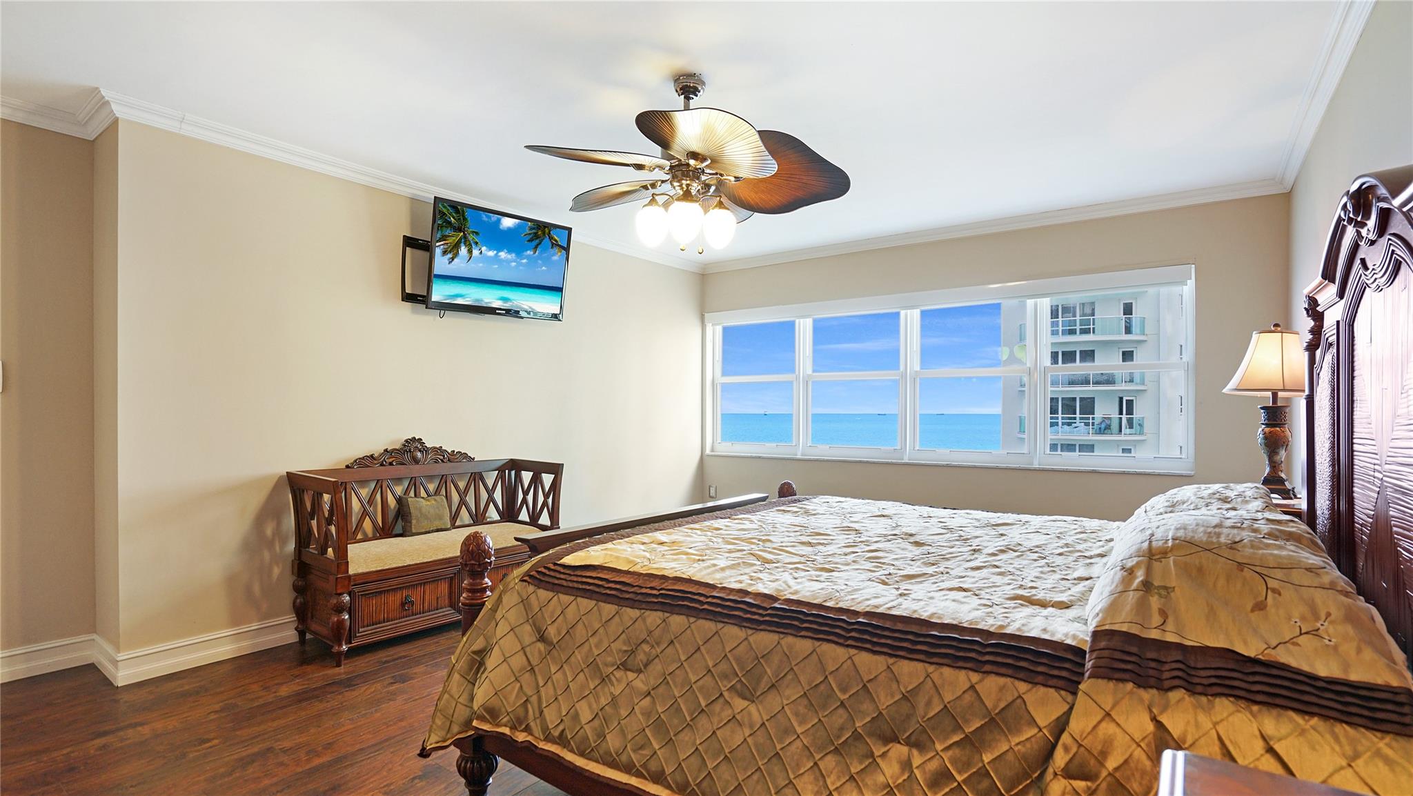 Southpoint Condominium - Residential