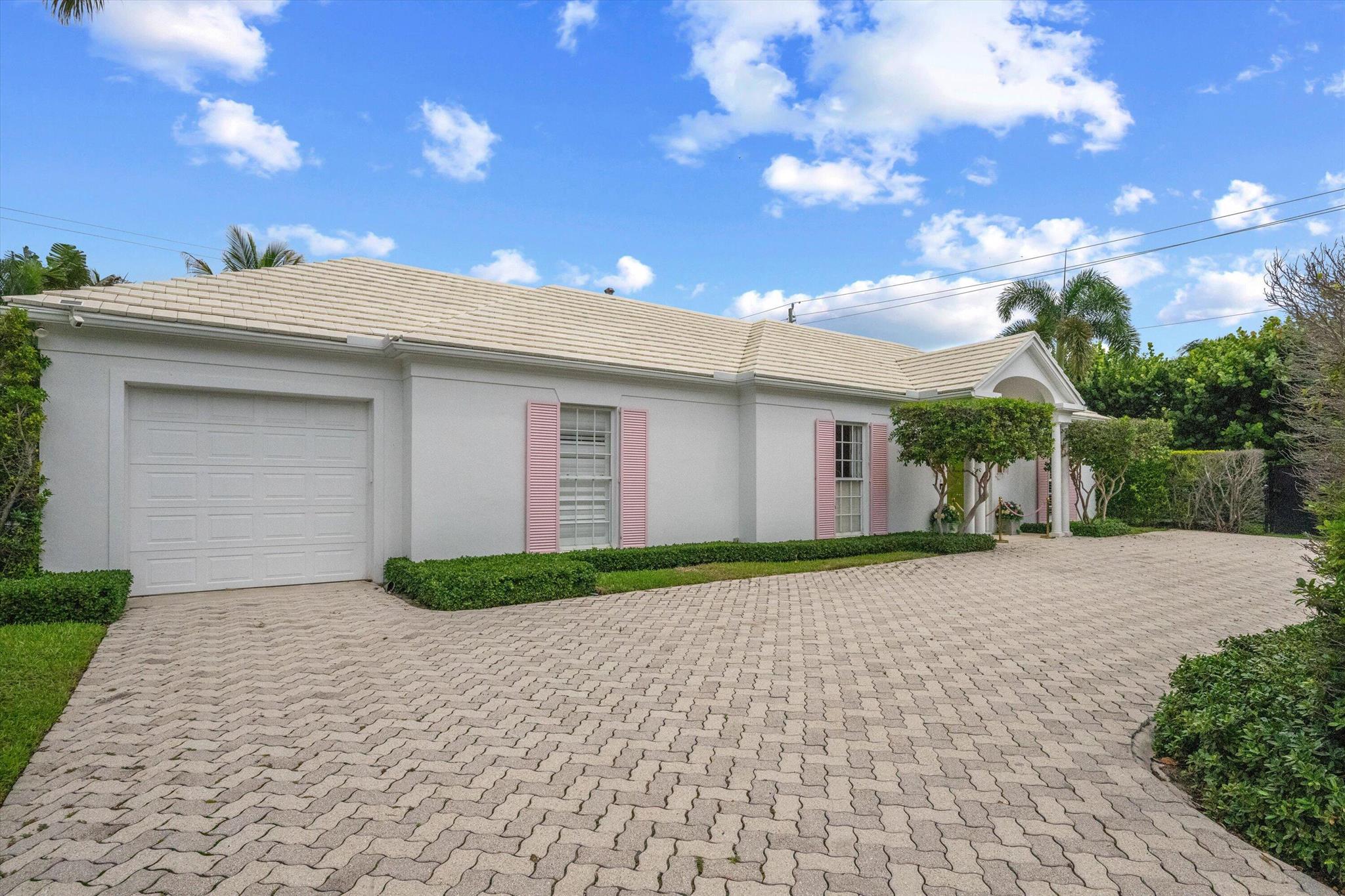 201 Bahama Lane