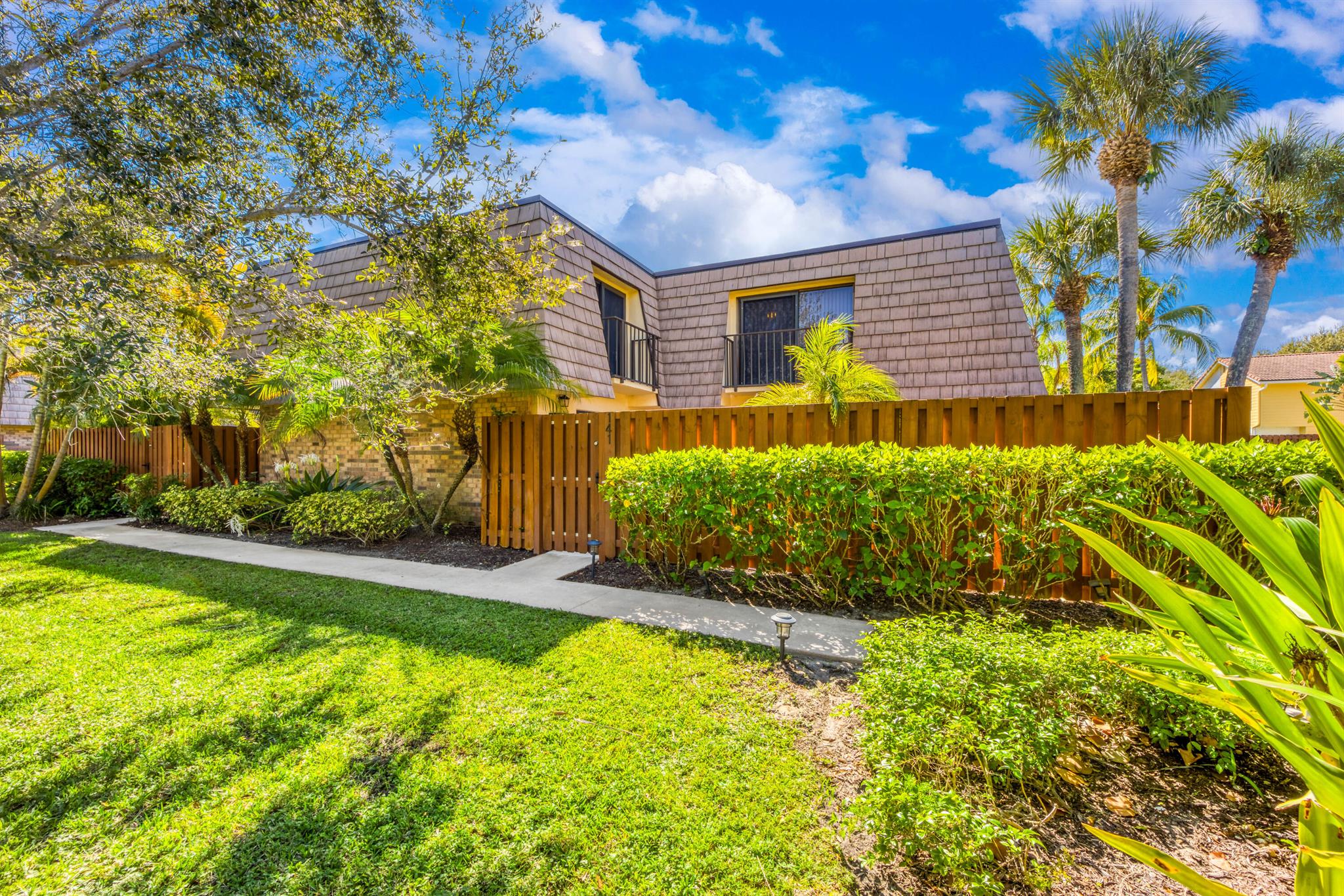 OCEAN COVE - Residential