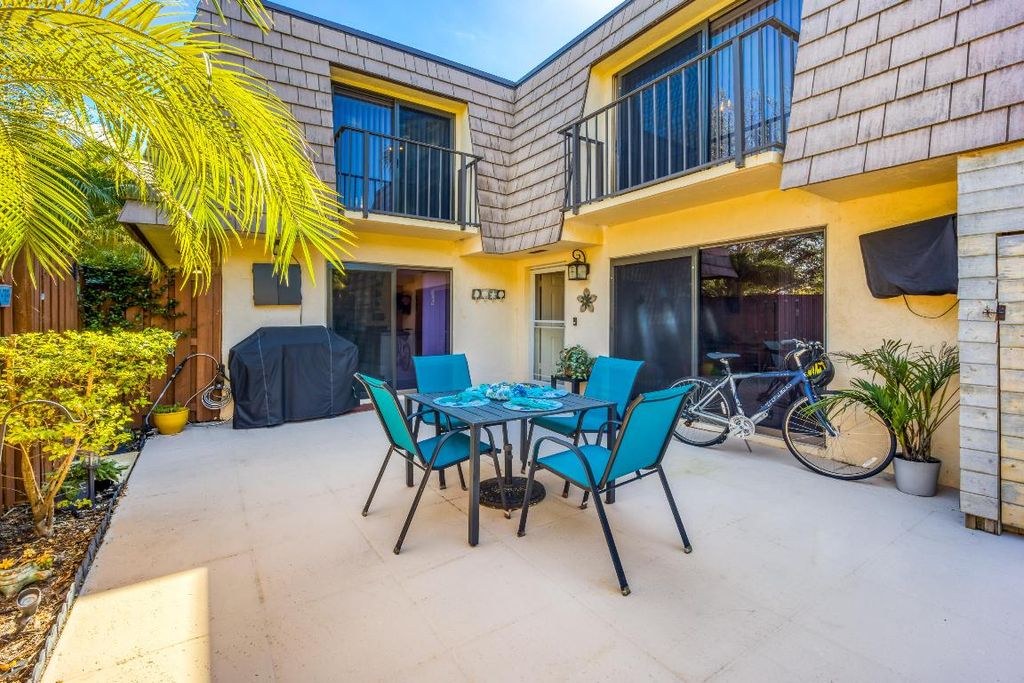 Photo of 141 Ocean Cove Drive, Jupiter, FL 33477 (MLS # R11133465)