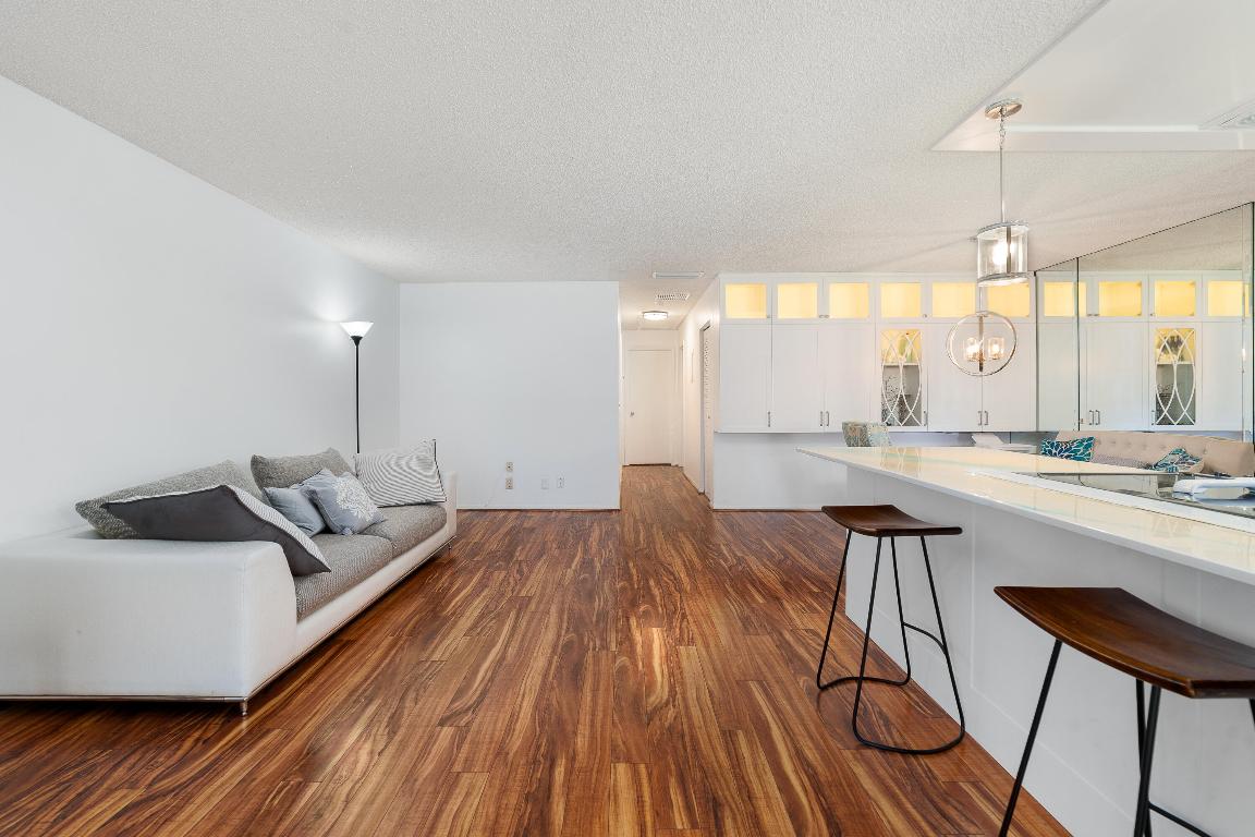 PINE POINT VILLAS CONDO - Residential