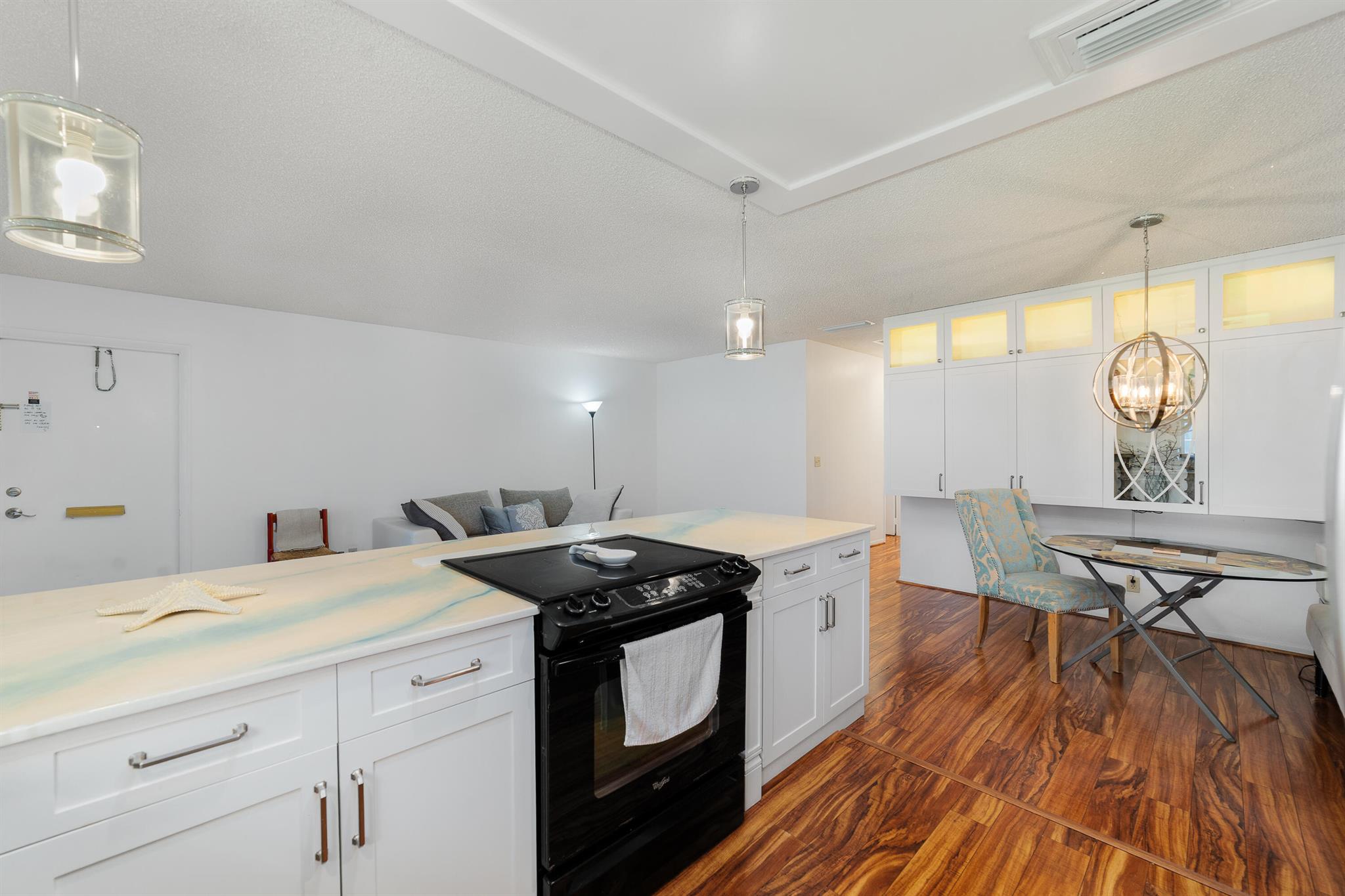 PINE POINT VILLAS CONDO - Residential