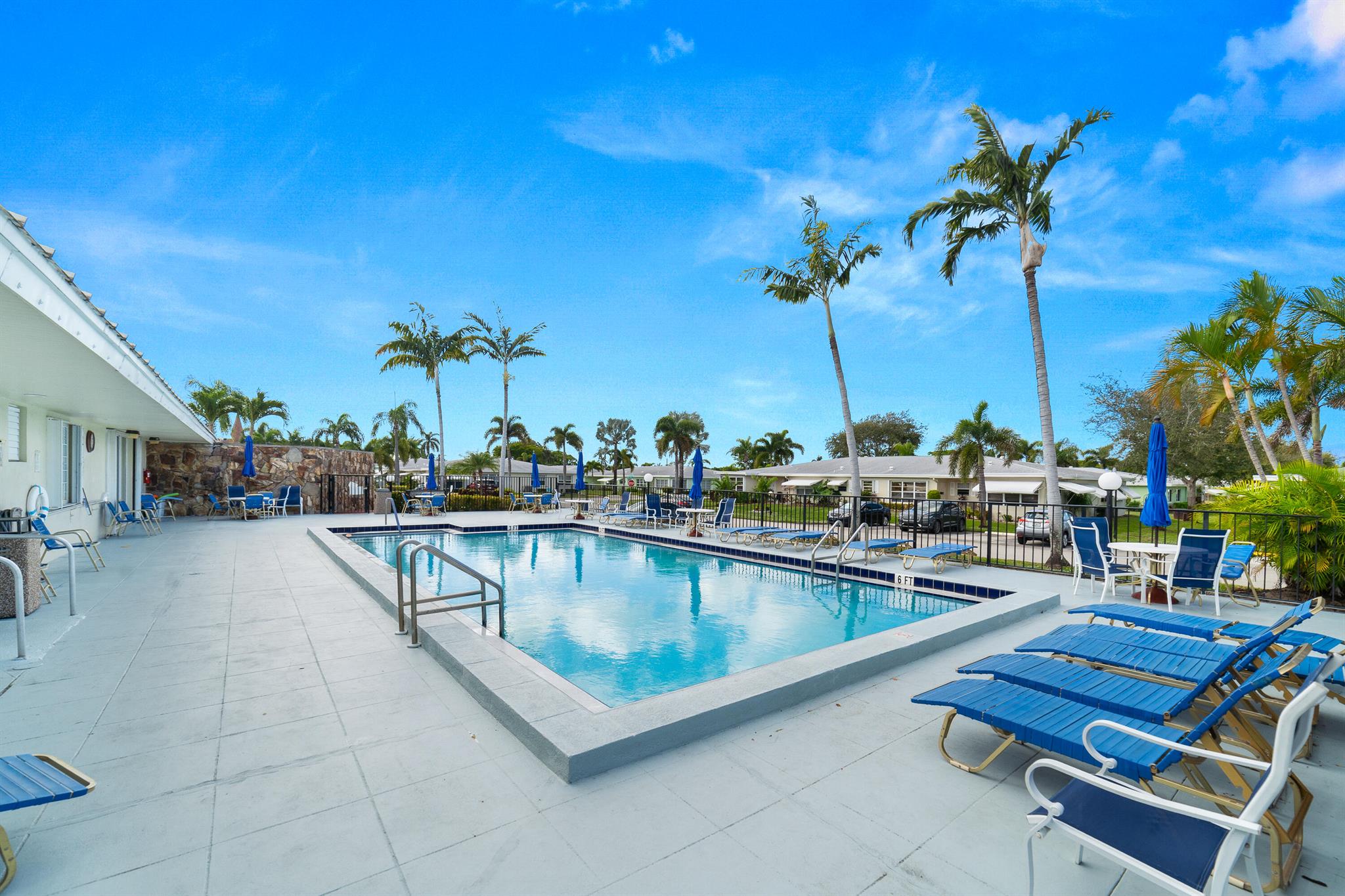 PINE POINT VILLAS CONDO - Residential