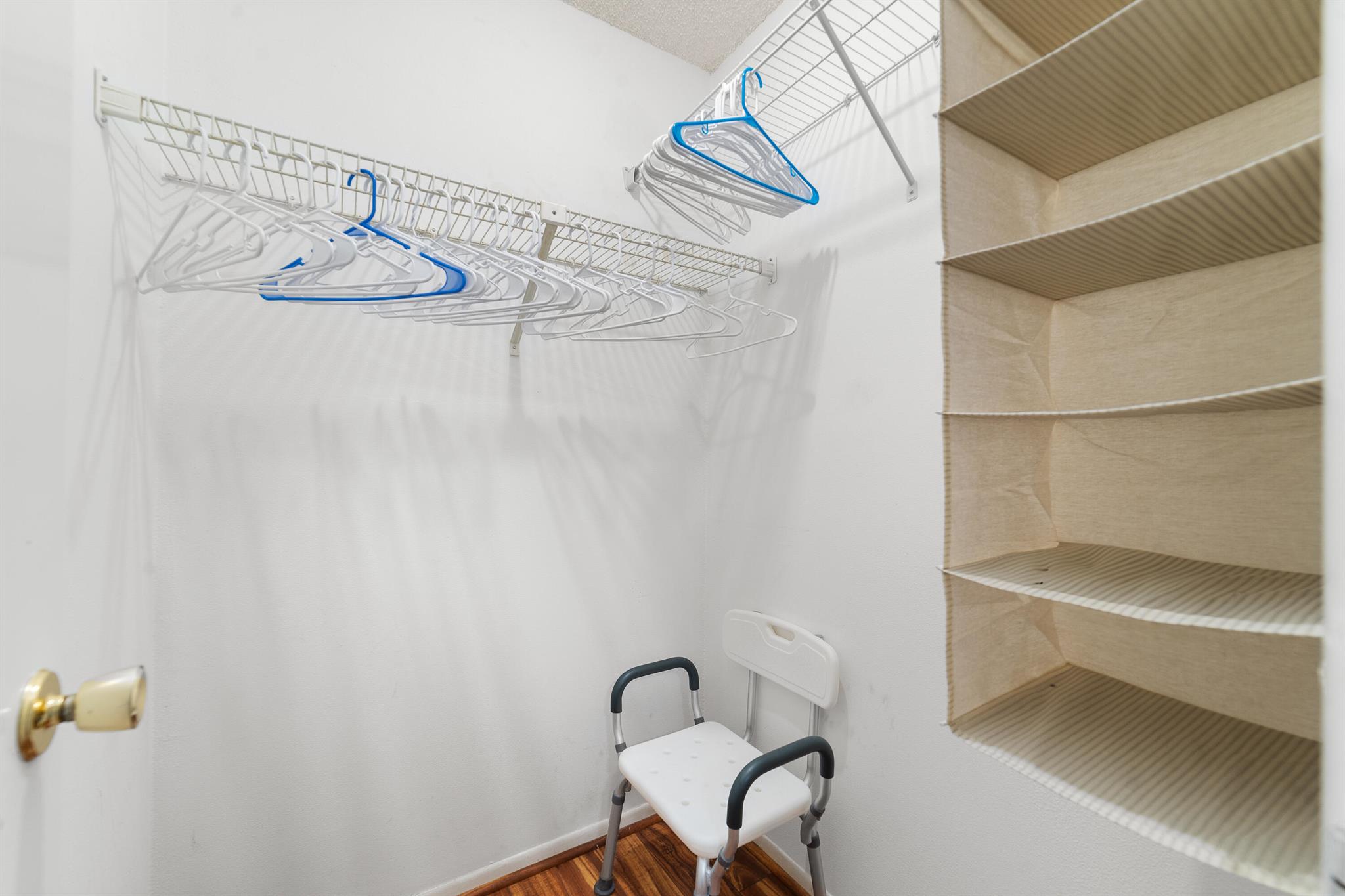 PINE POINT VILLAS CONDO - Residential