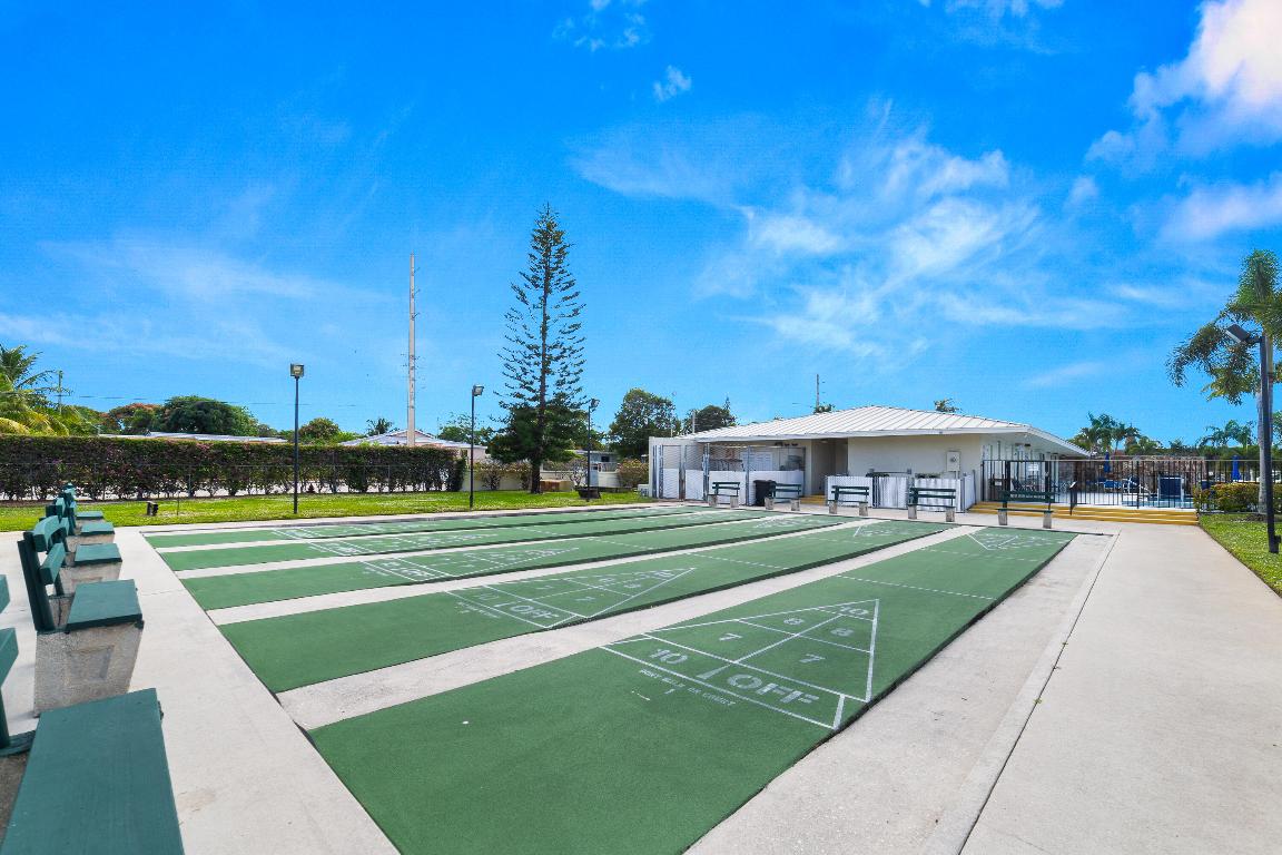 PINE POINT VILLAS CONDO - Residential