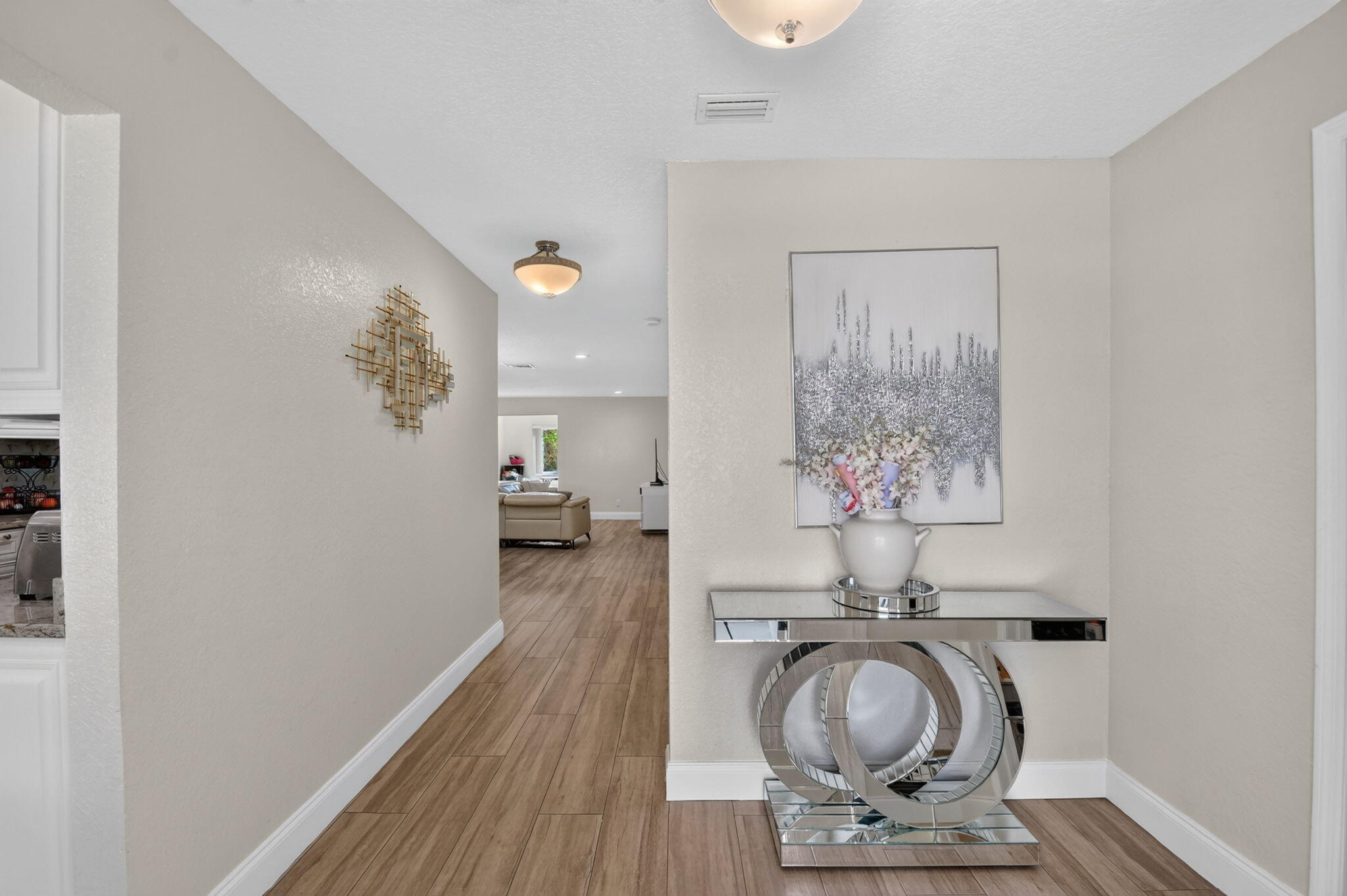 7099 PINE MANOR Drive