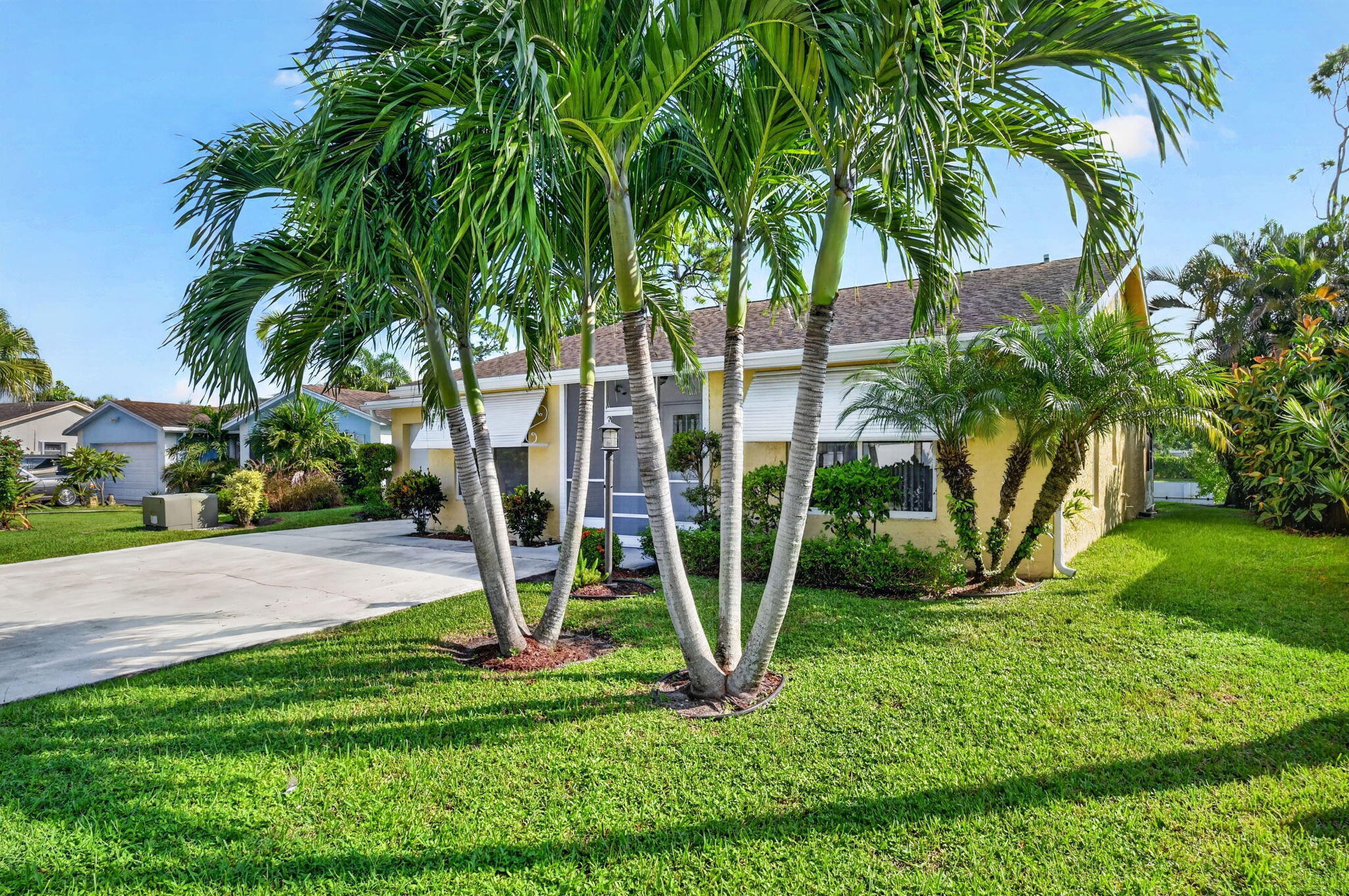 7099 PINE MANOR Drive